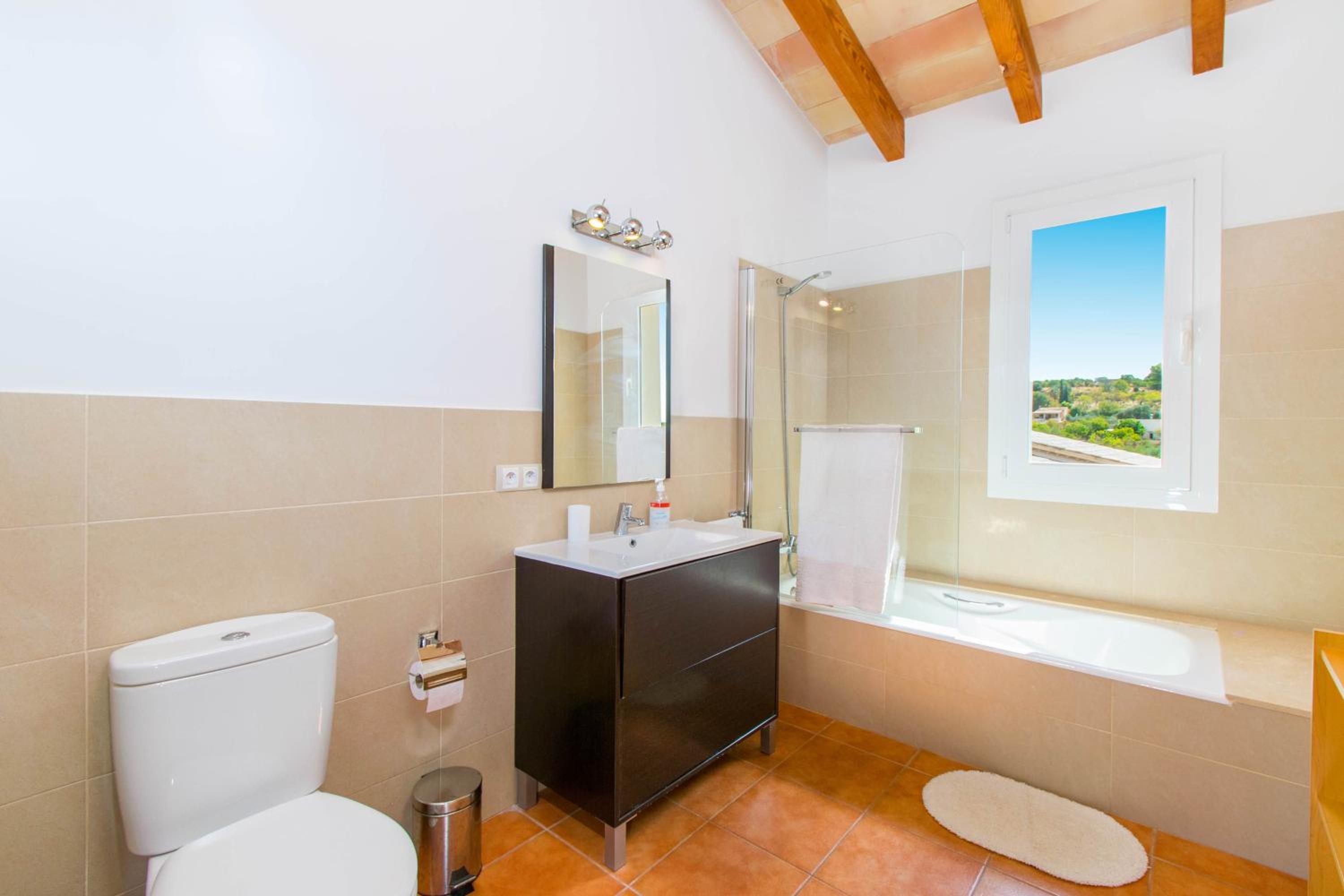 Three-Bedroom Villa photo 2