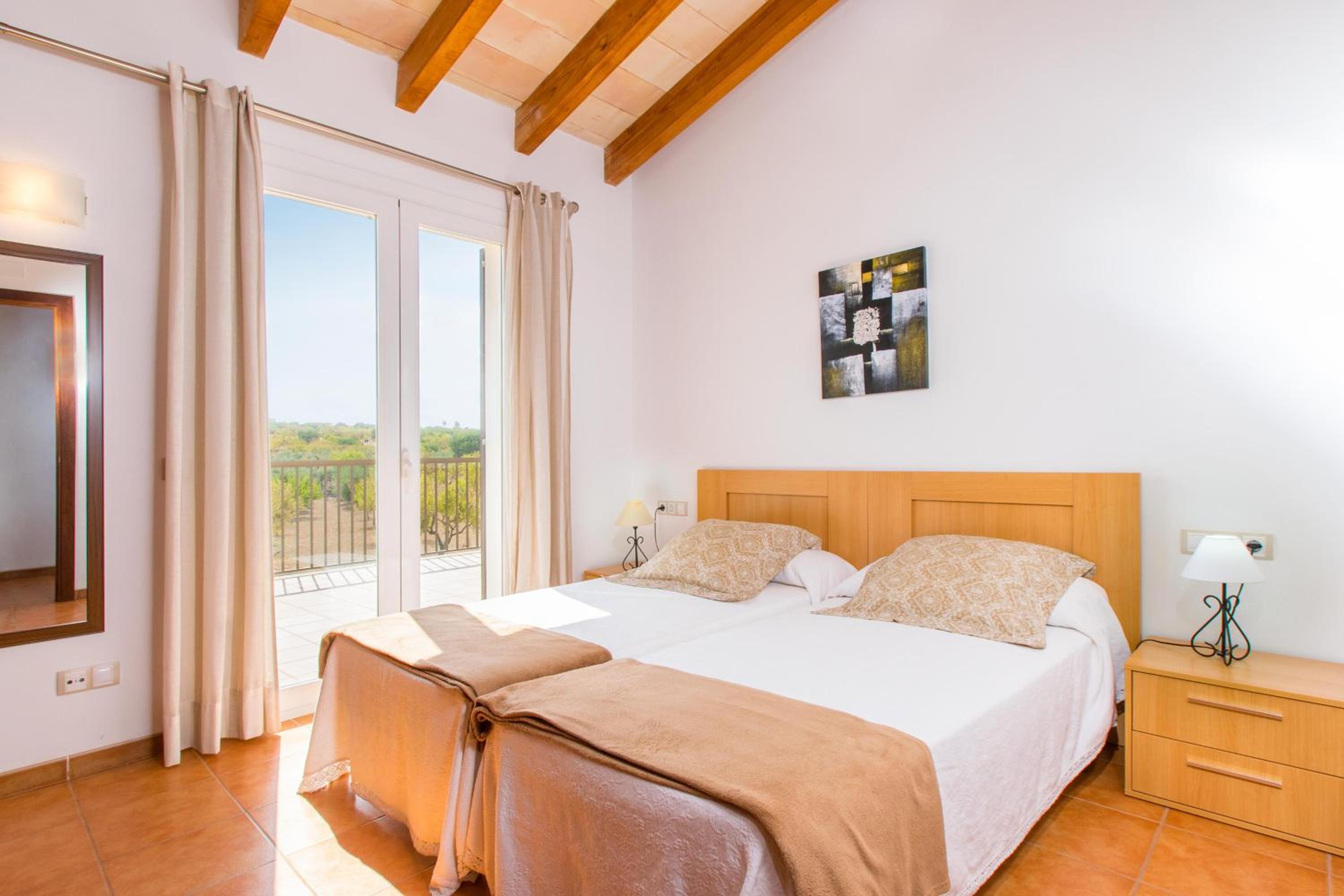 Three-Bedroom Villa photo 3