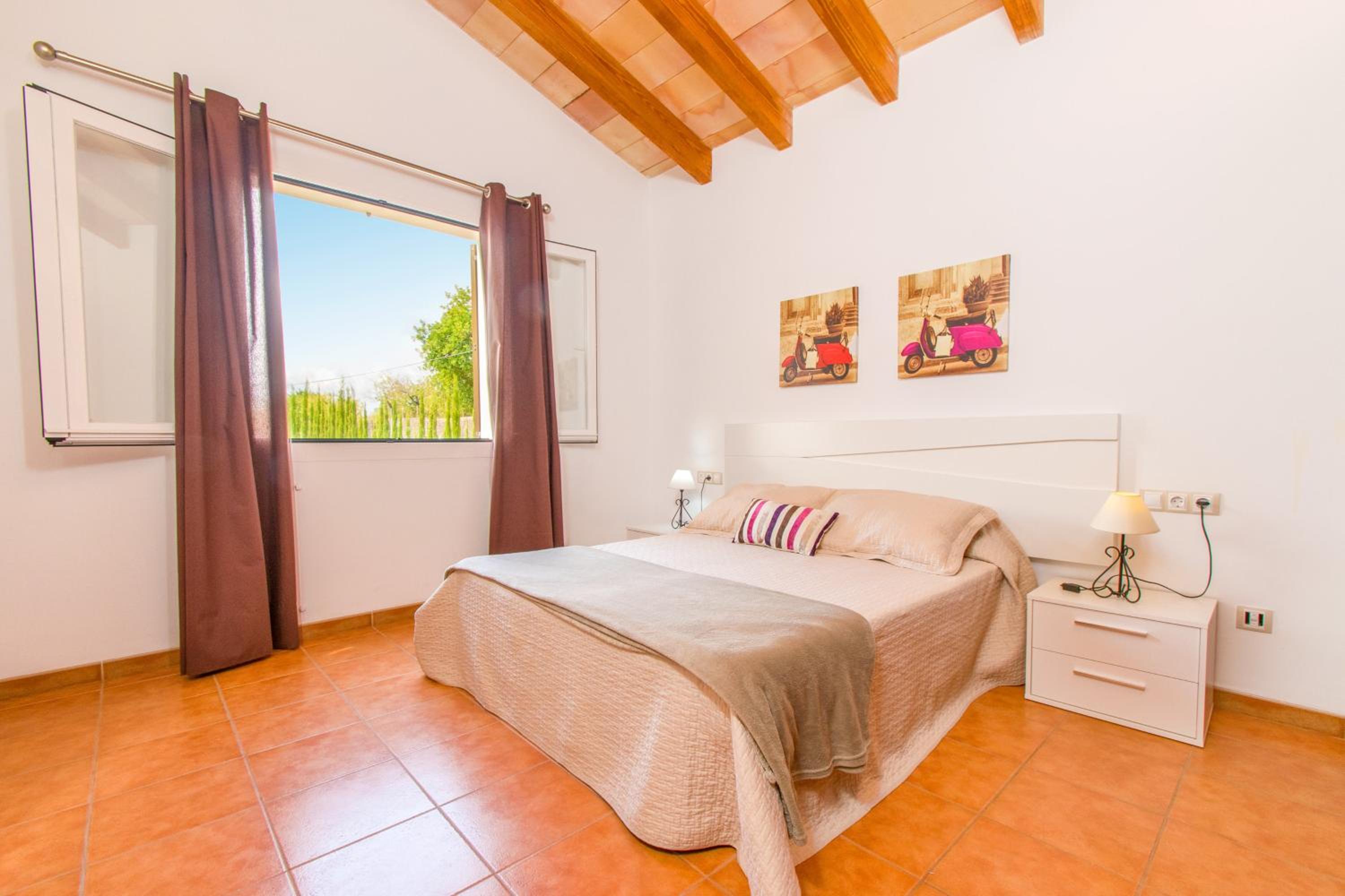 Villa de Tres Habitaciones
