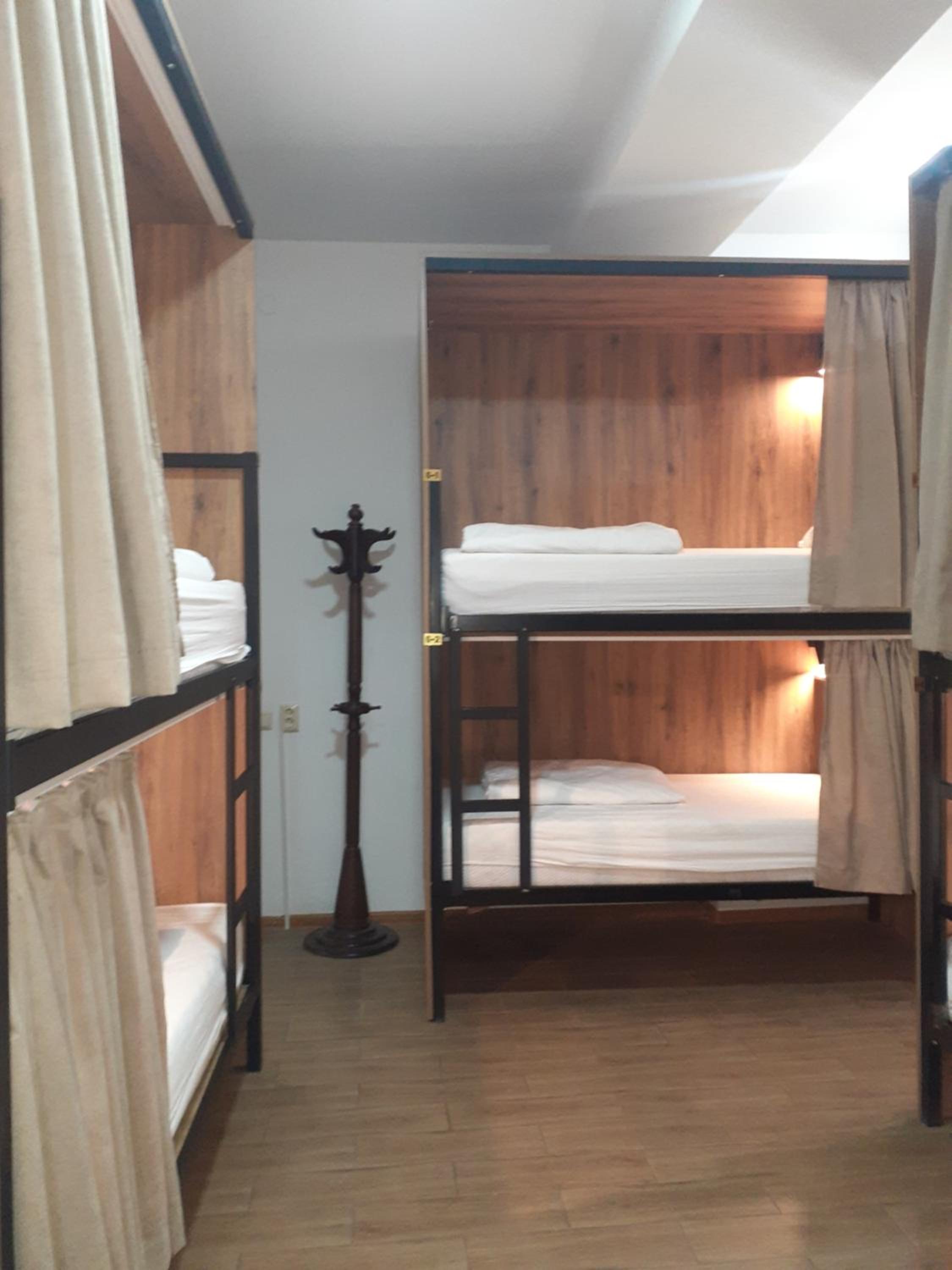 Bed In 8-Bed Mixed Dormitory Room photo 3