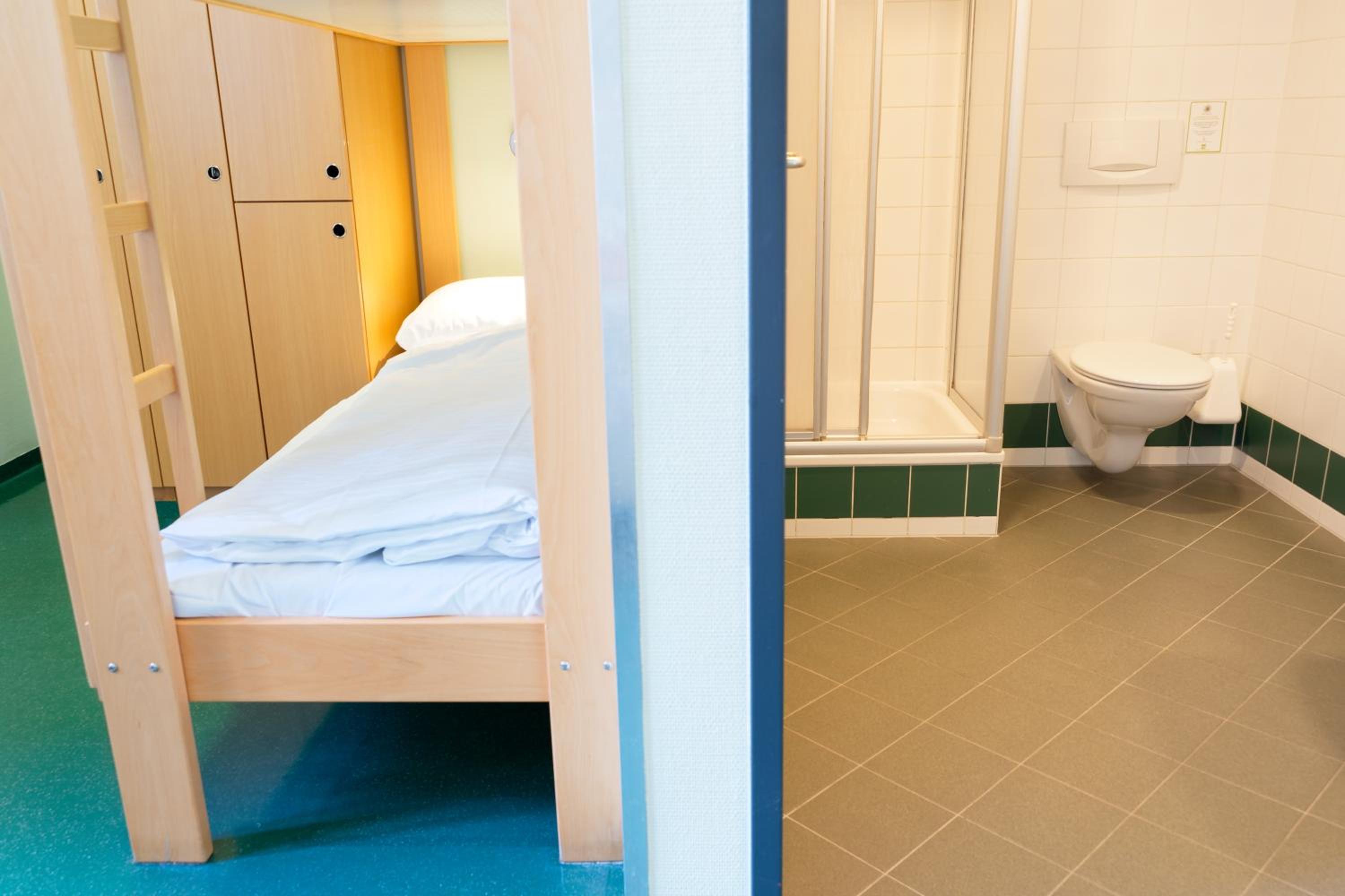 Twin Room with Private Bathroom