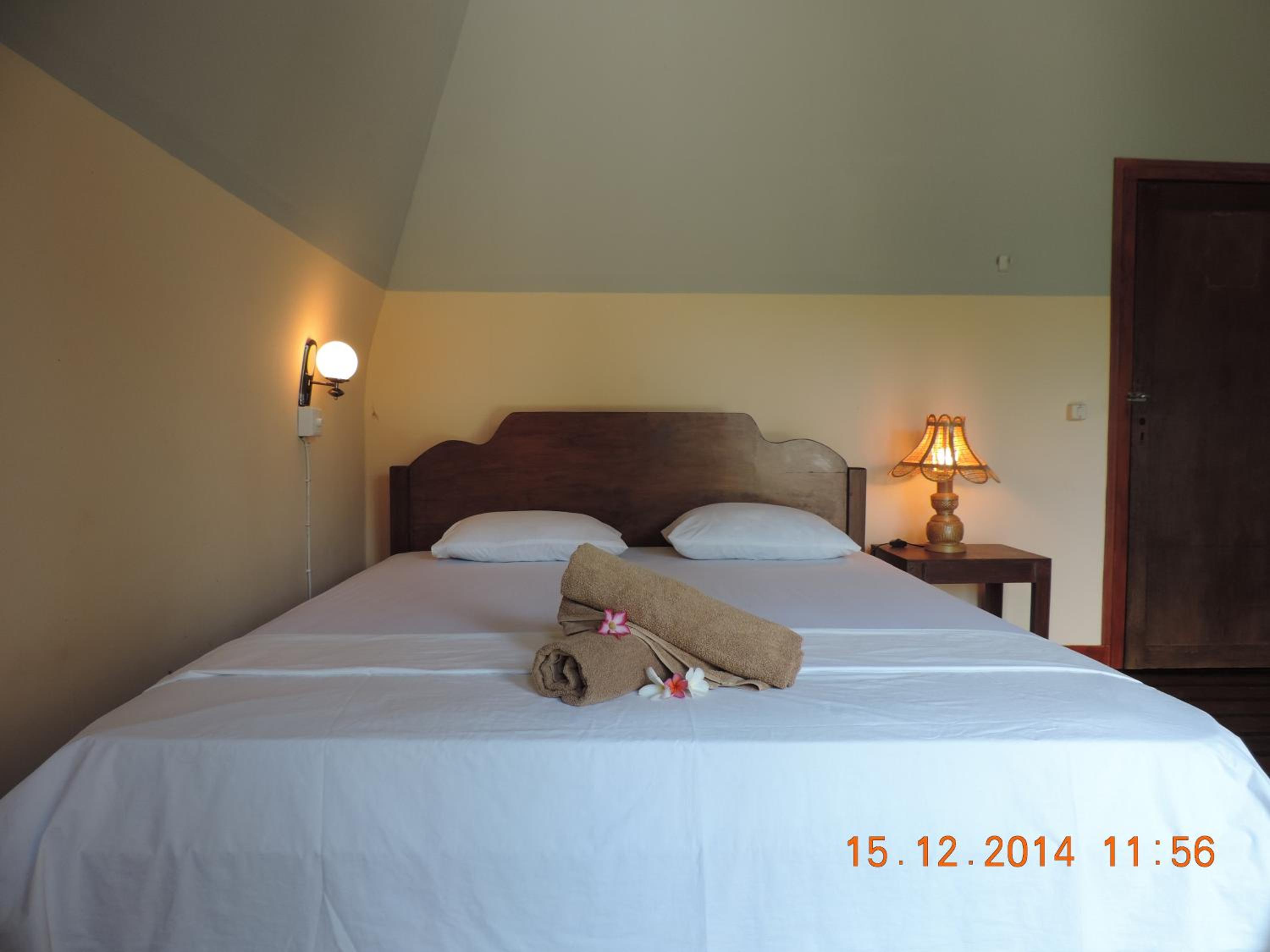 One-Bedroom Bungalow - Photo 1