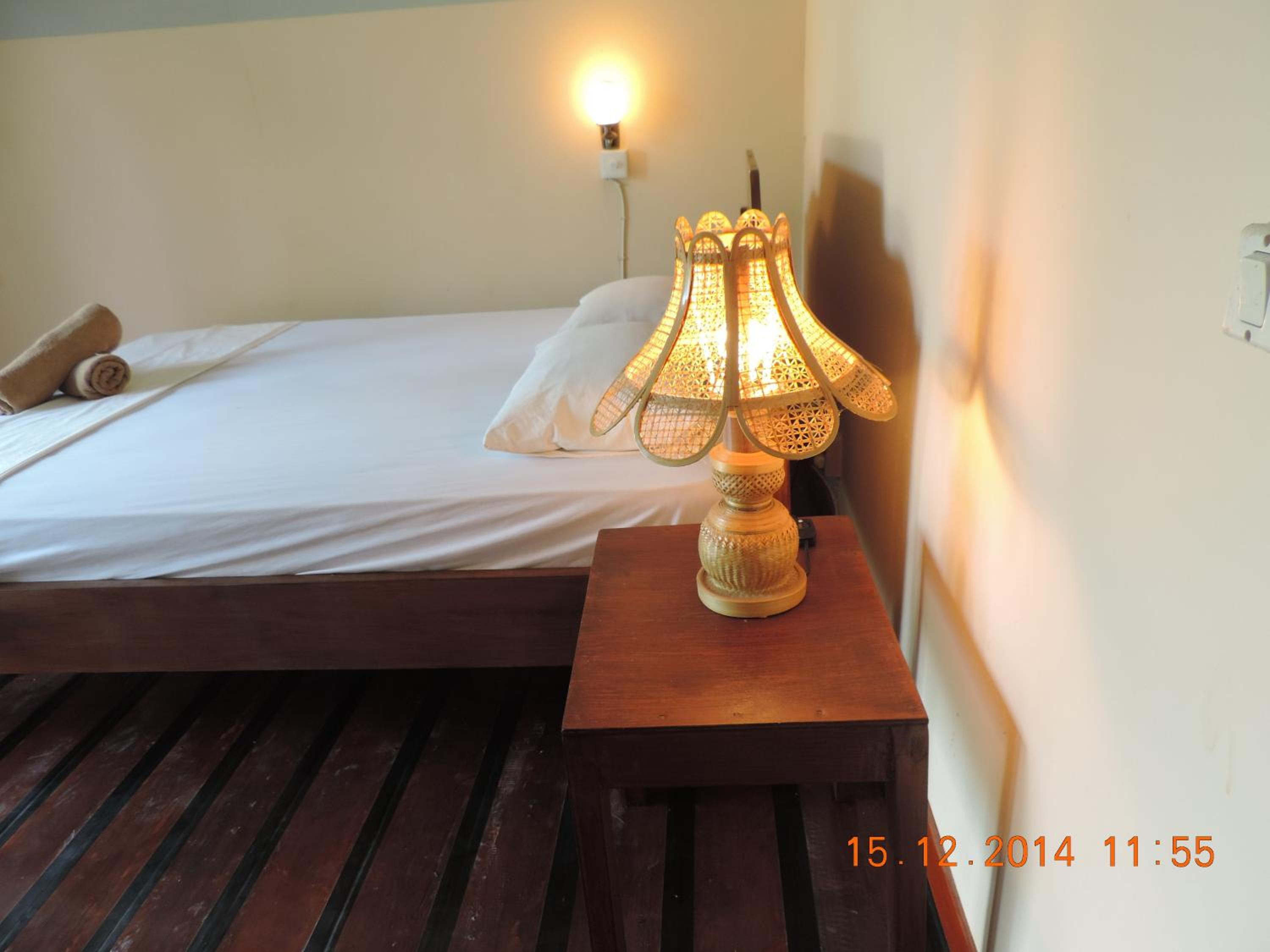 One-Bedroom Bungalow - Photo 3