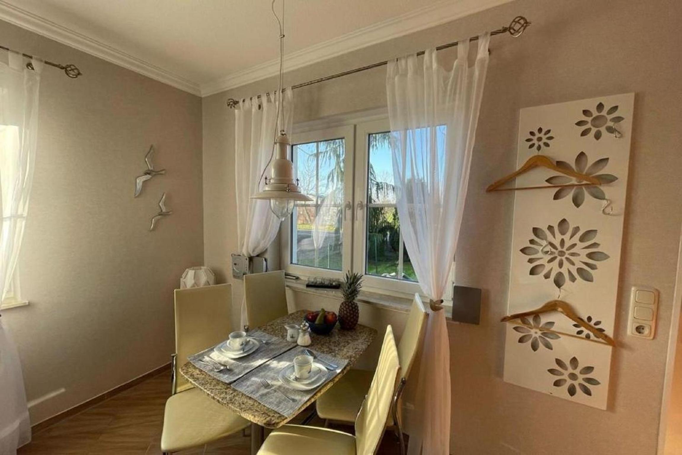 One-Bedroom Apartment with Terrace photo 3