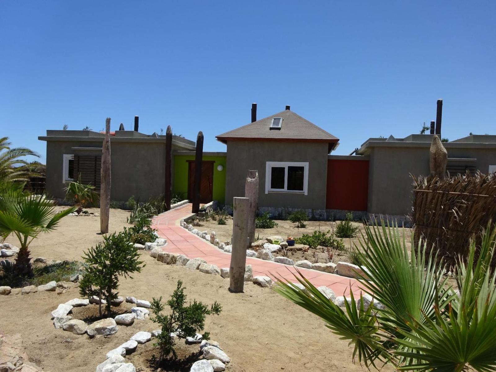 Deluxe Bungalow photo 2