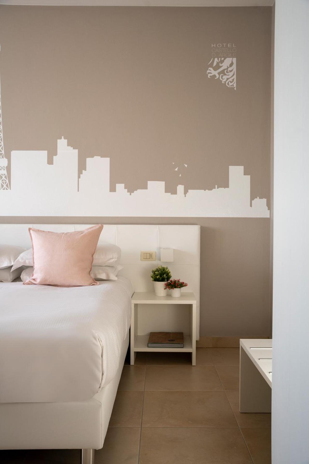 Standard Double Room photo 1
