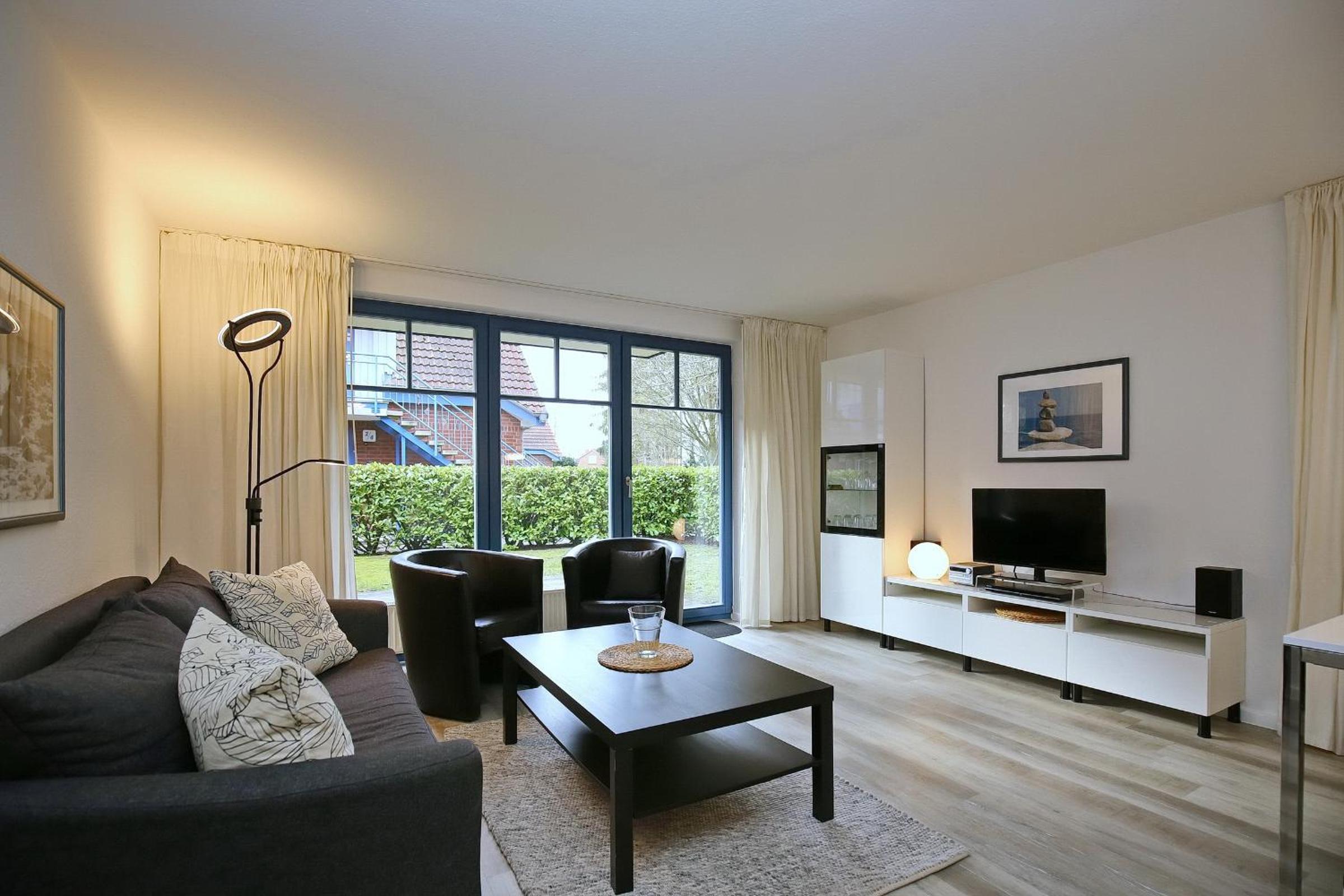 Apartment with Terrace photo 1