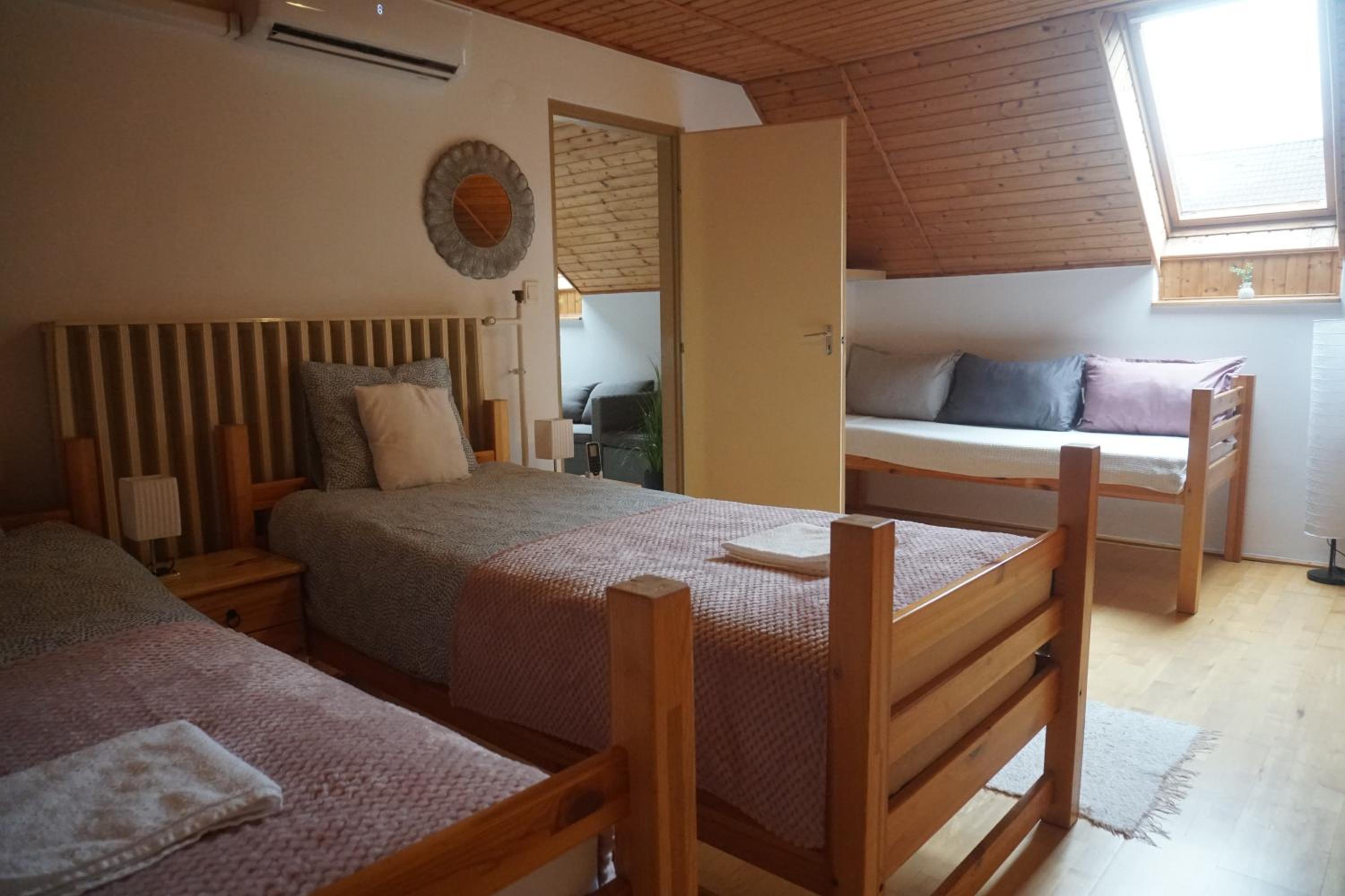 Four-Bedroom House photo 2
