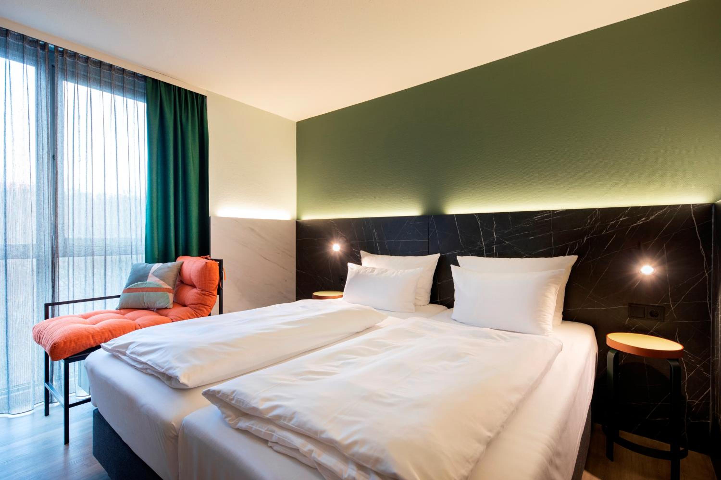 Superior Double Room Twin - Photo 1