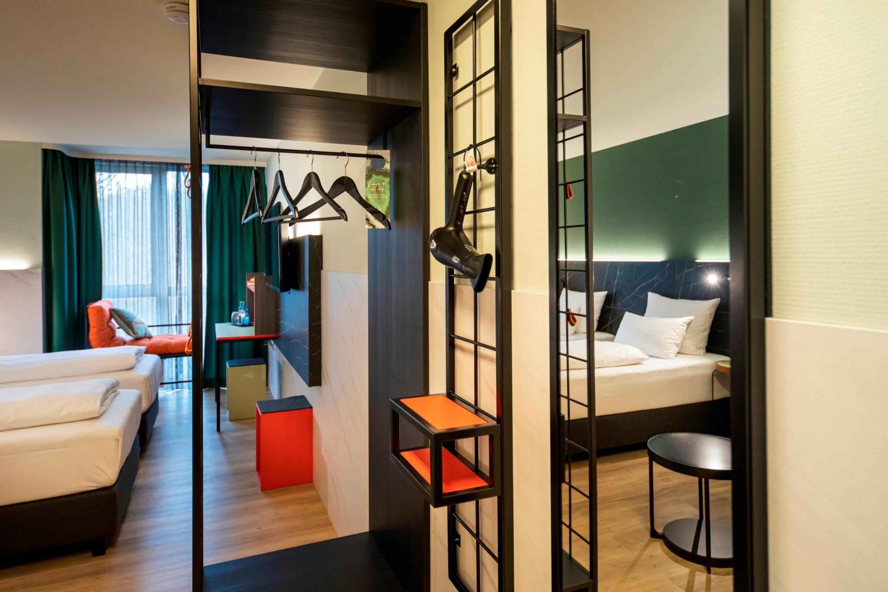 Superior Double Room Twin - Photo 12