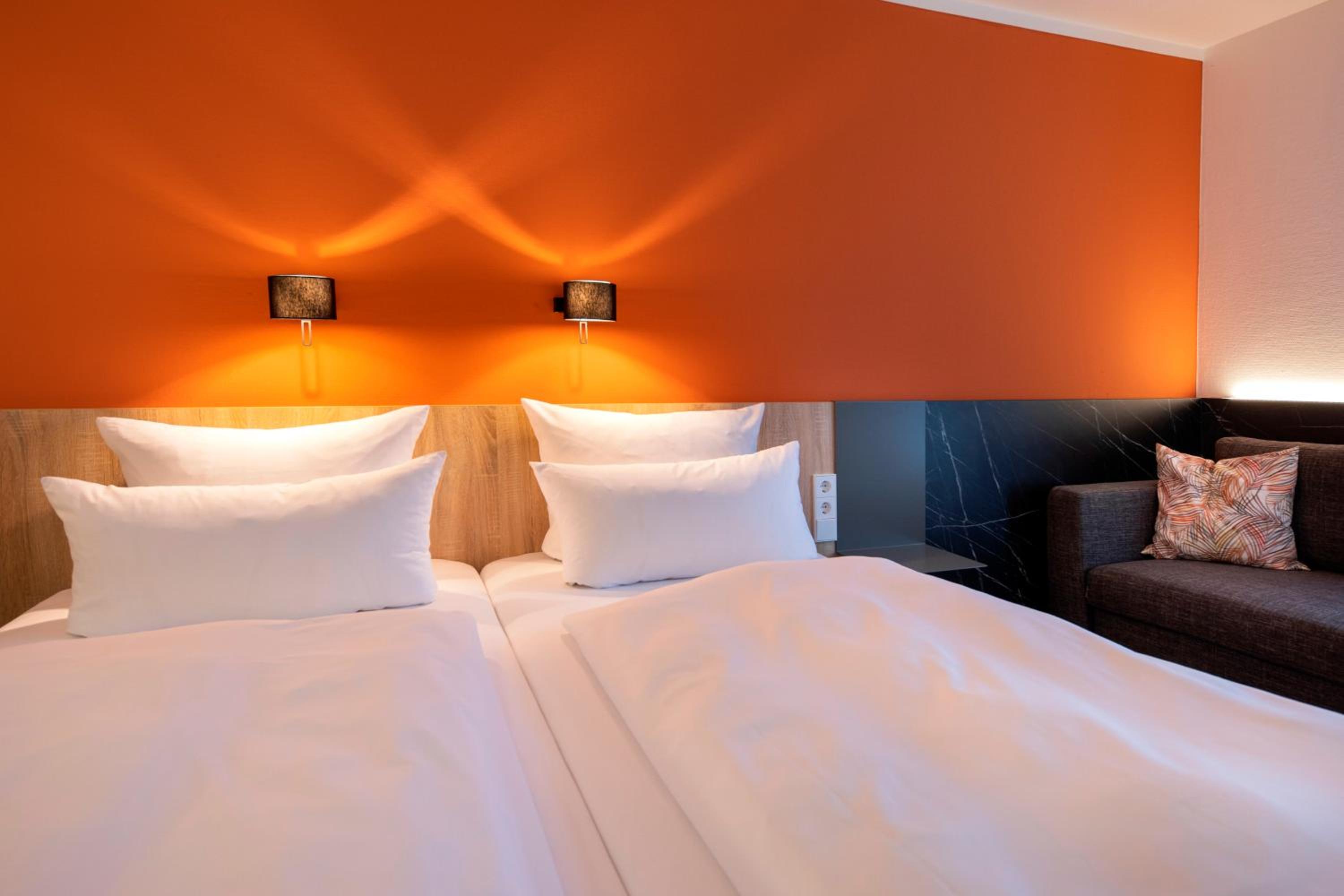 Business Twin Room - Photo 10