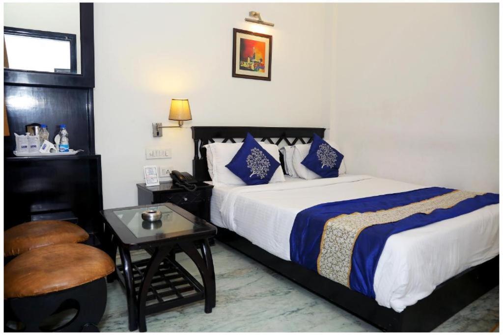 Deluxe Double Room - Photo 9