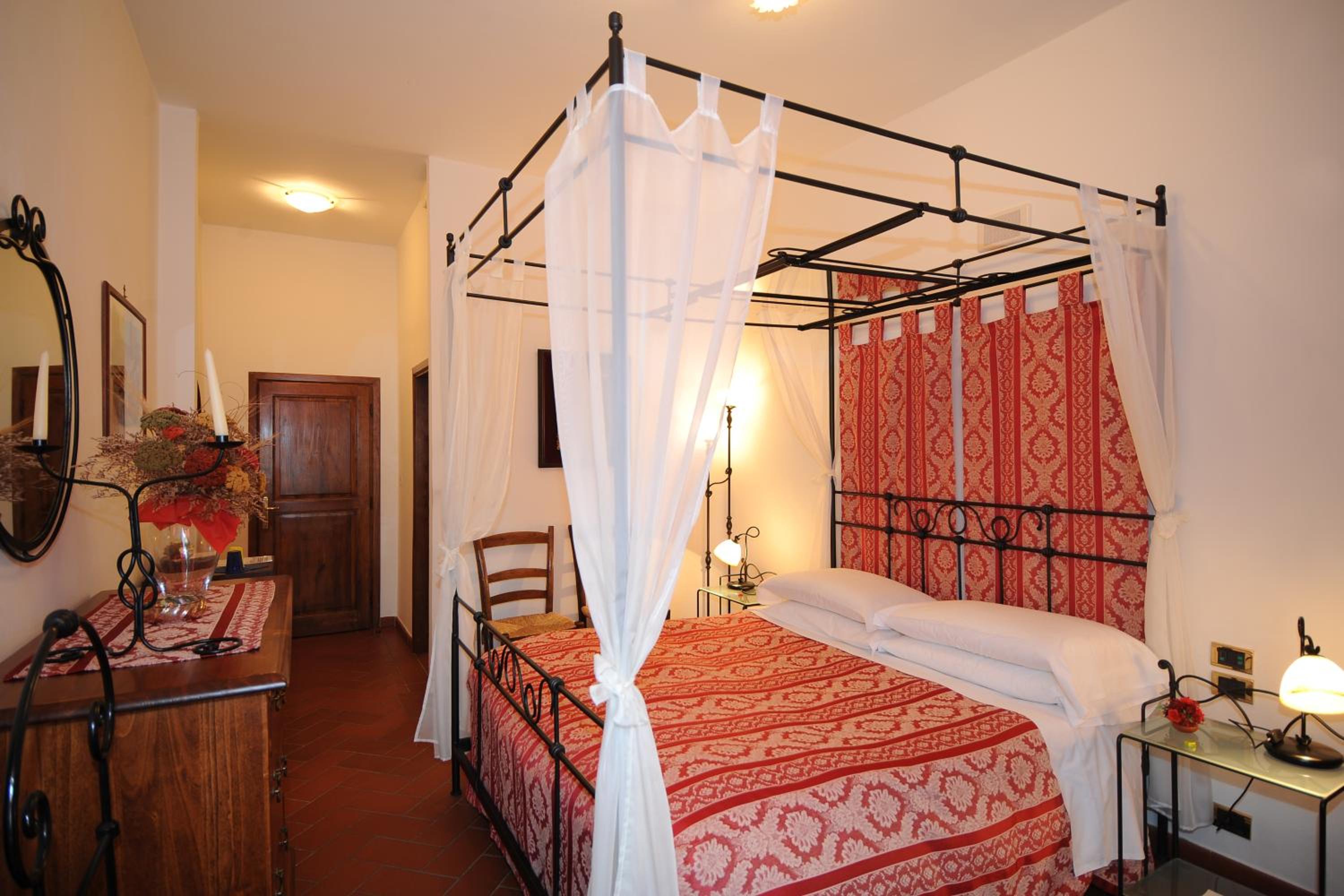 Deluxe Junior Suite photo 2