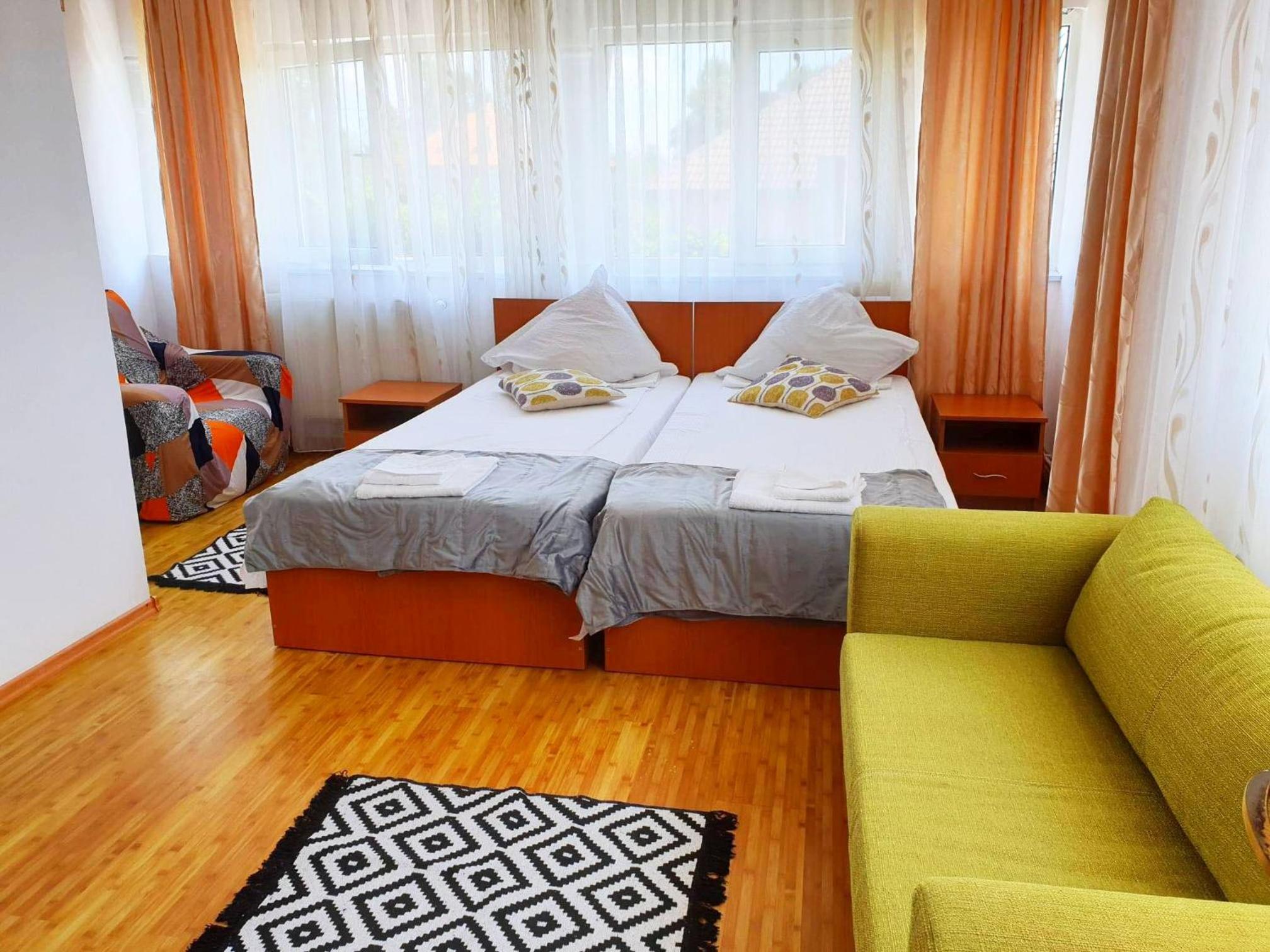 Double or Twin Room with Private Bathroom photo 1