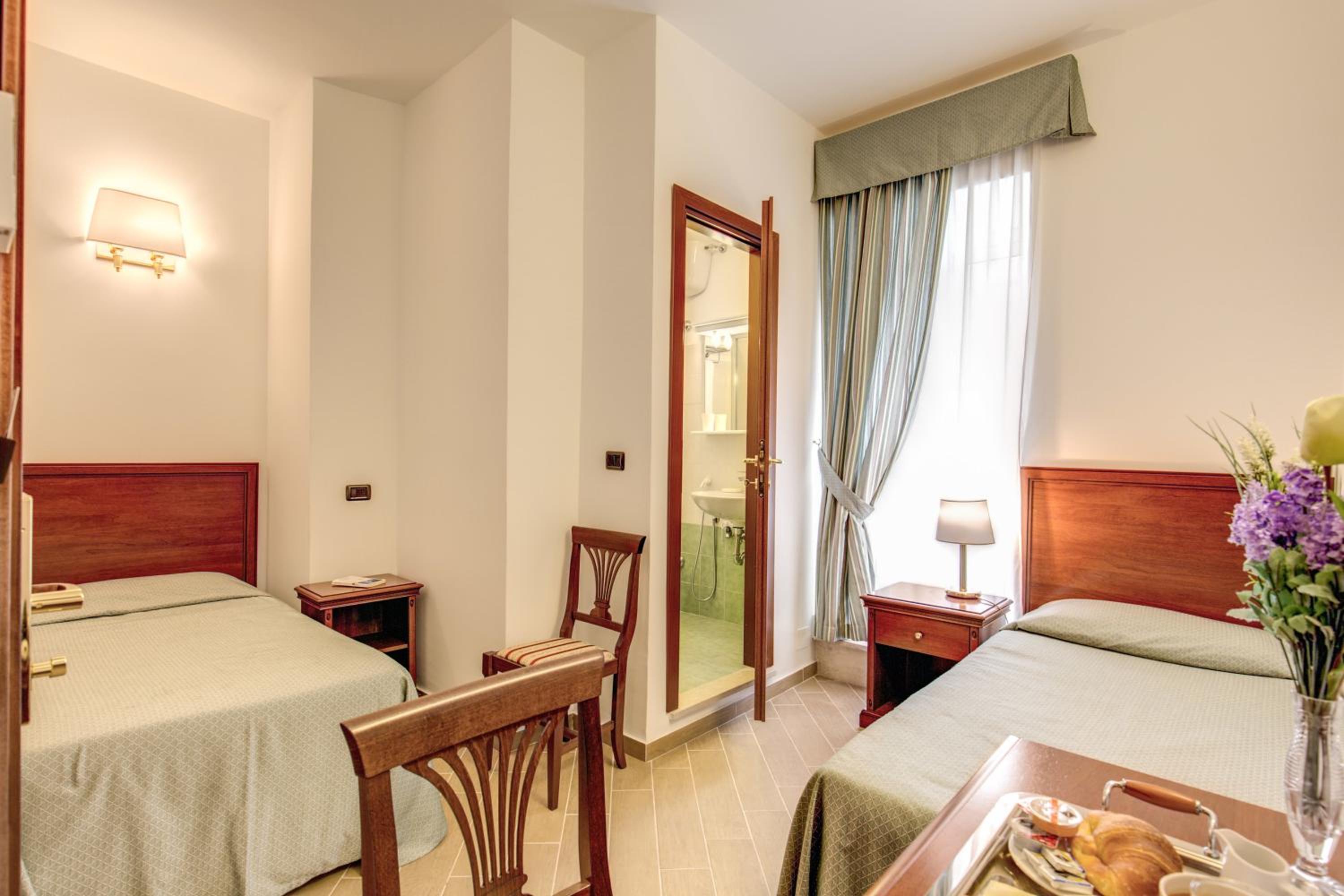 Twin Room photo 1