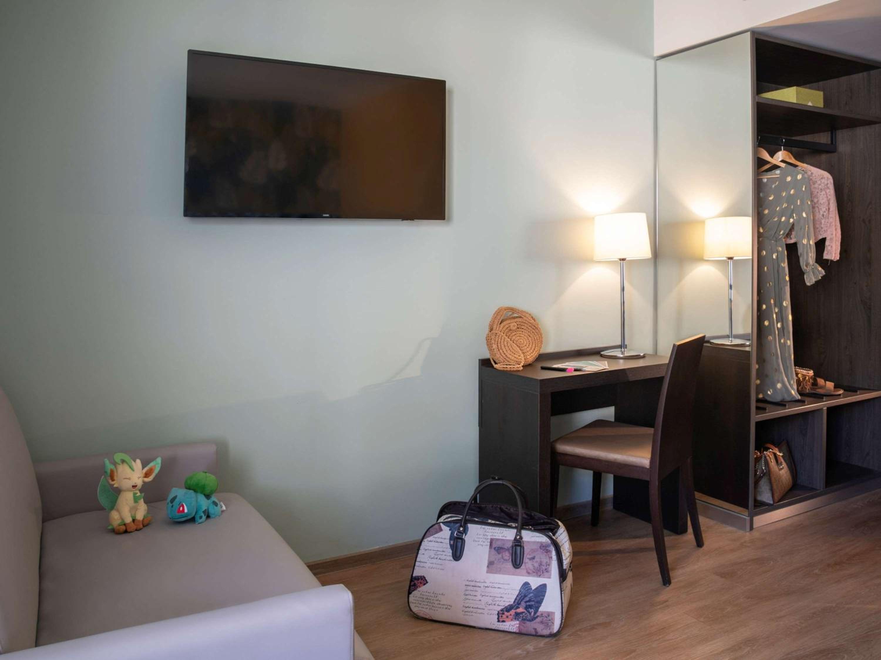Standard Double Room with Sofa Bed - Photo 8