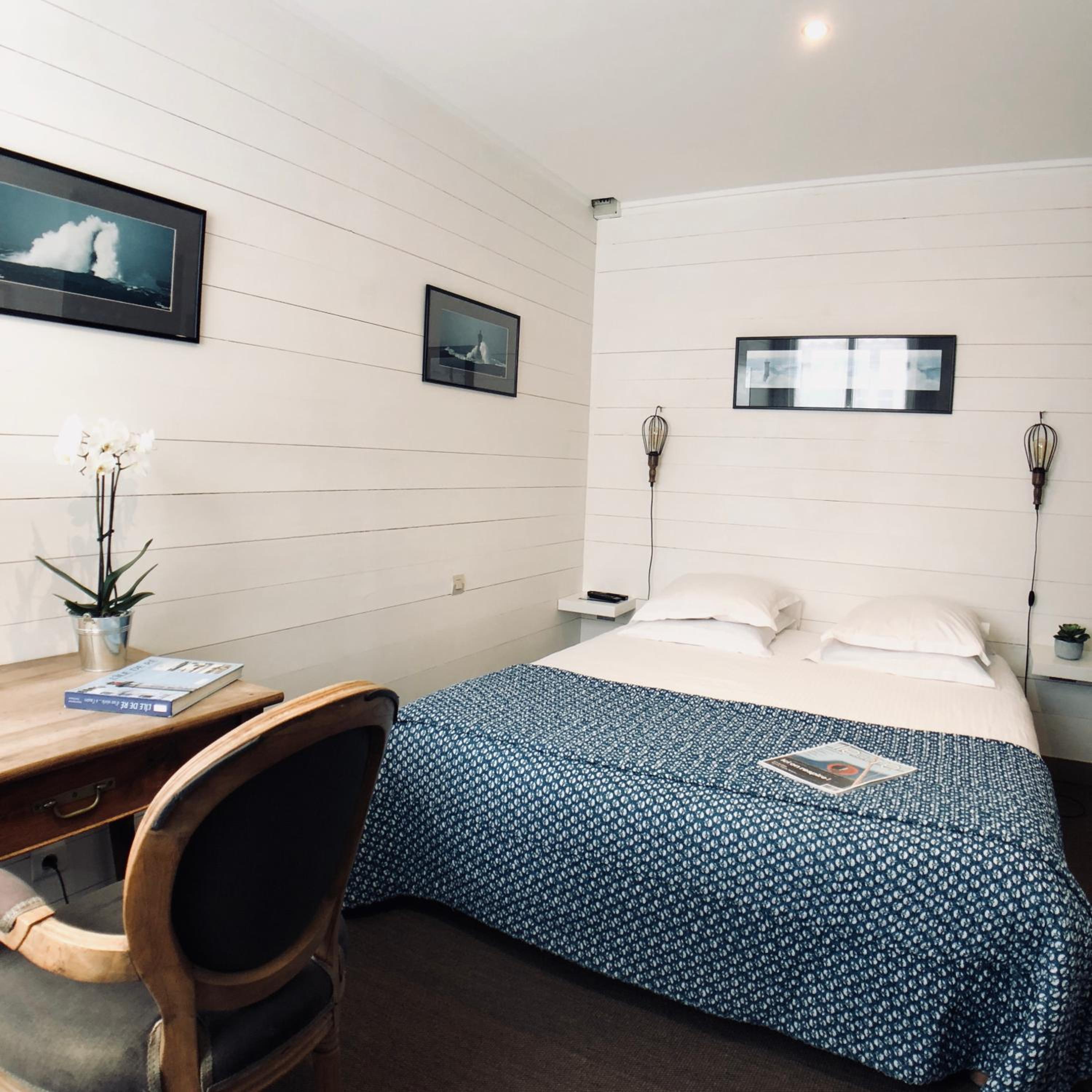 Standard Double Room photo 3