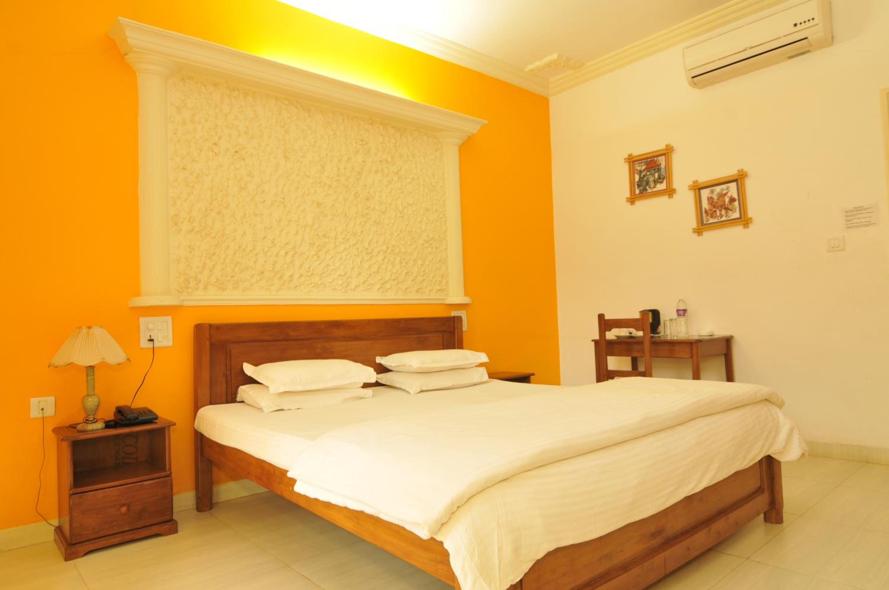 Deluxe Double or Twin Room - Photo 2