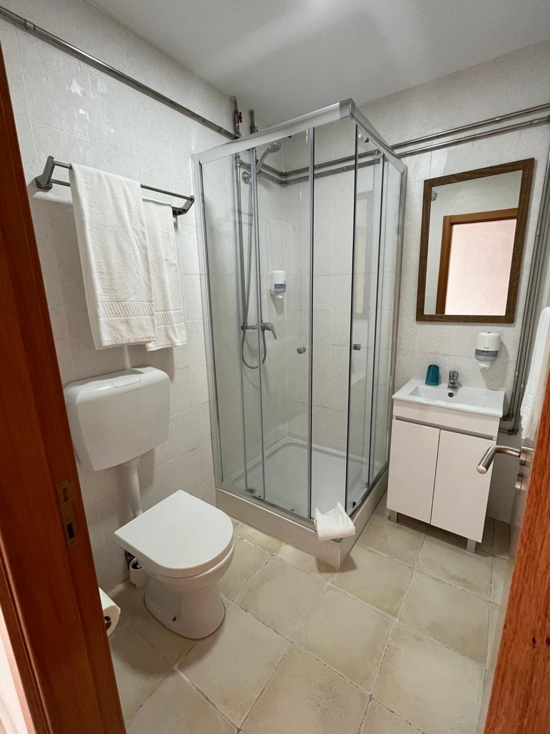Suite - Photo 8