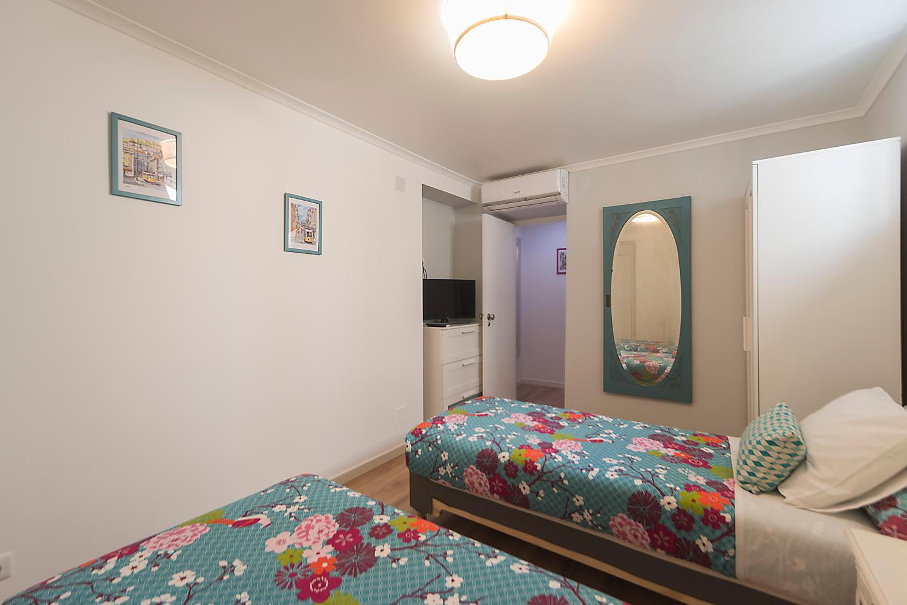 Three-Bedroom Deluxe Apartment photo 3