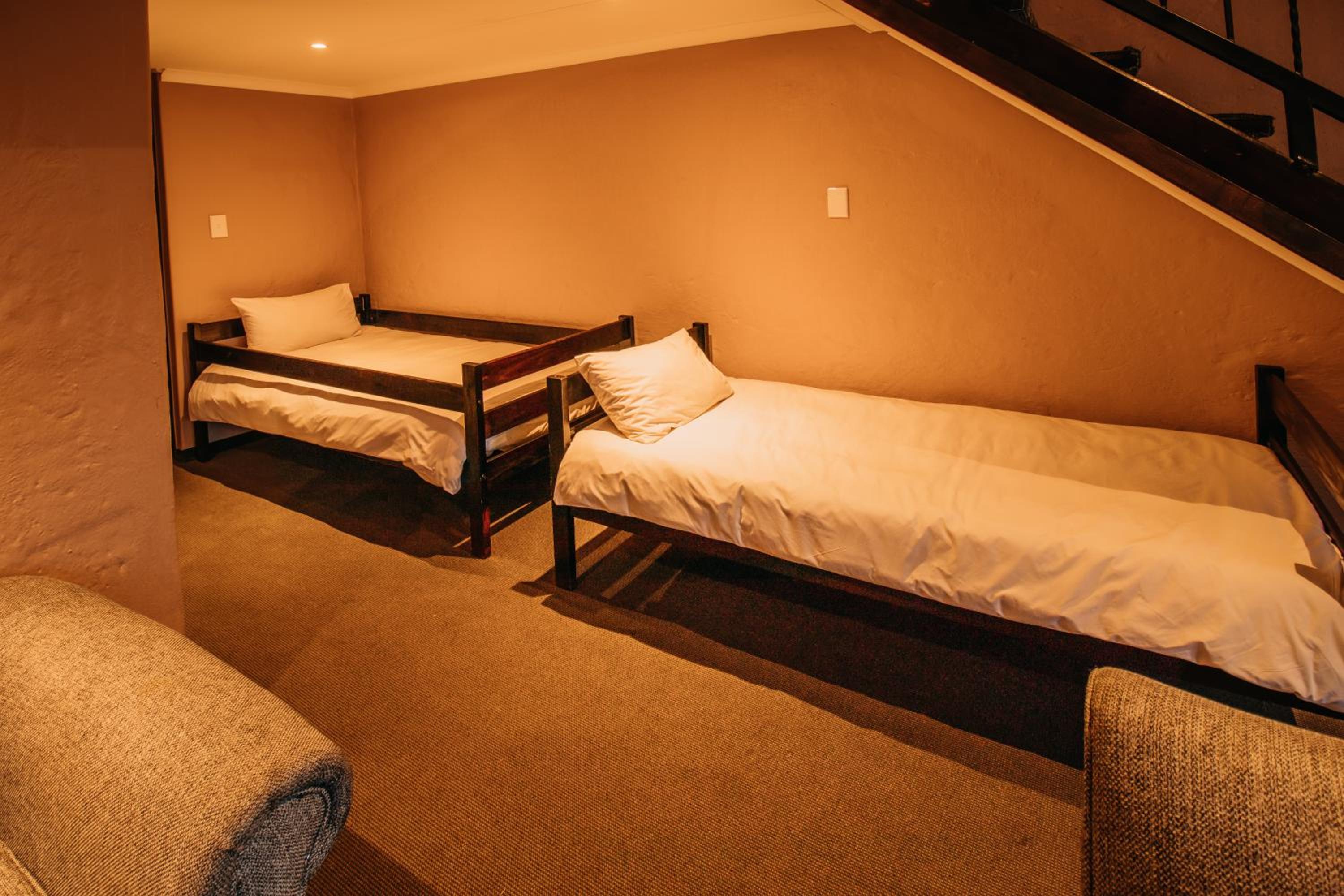 Family Room - Photo 11