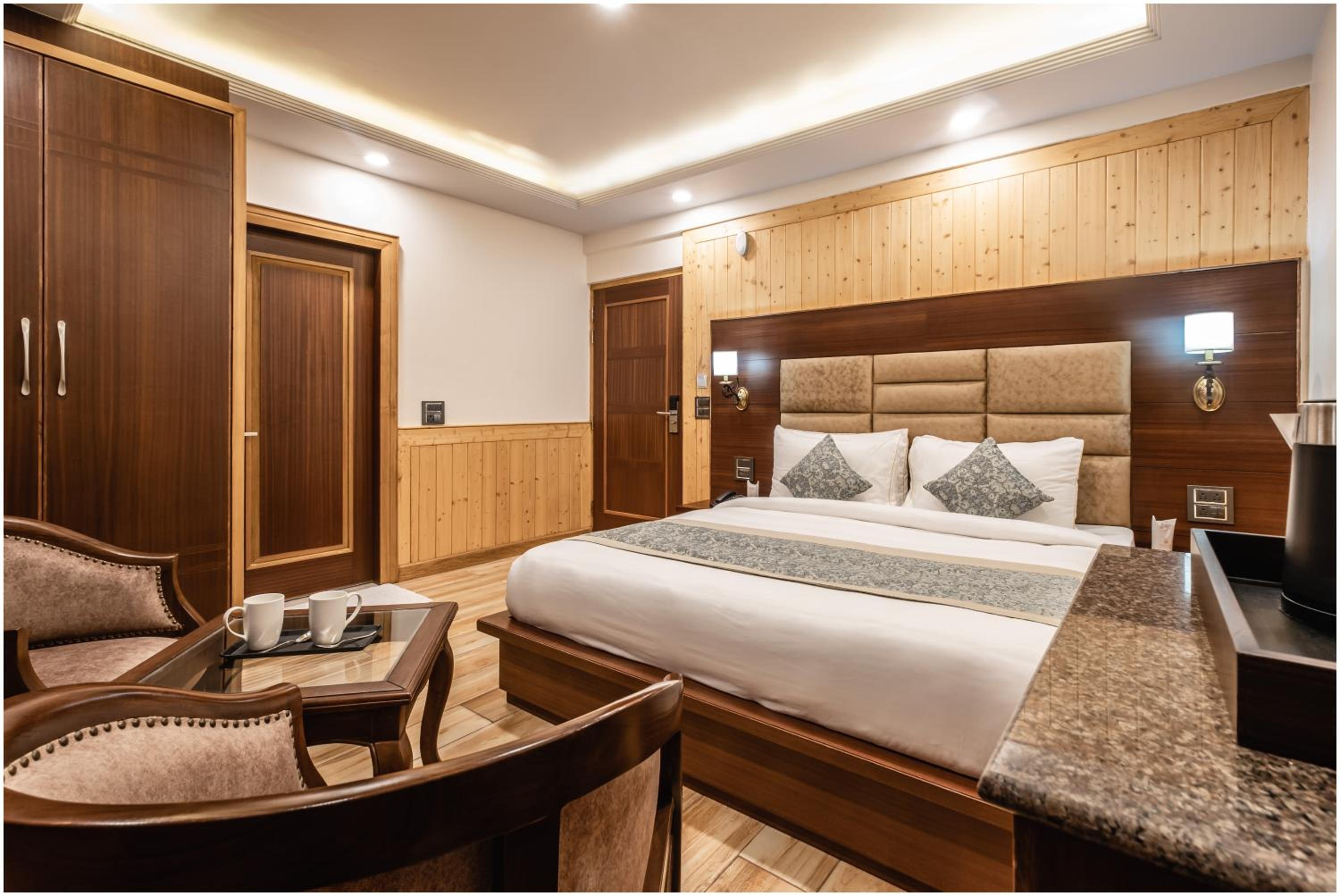 Deluxe Double Room - Photo 1