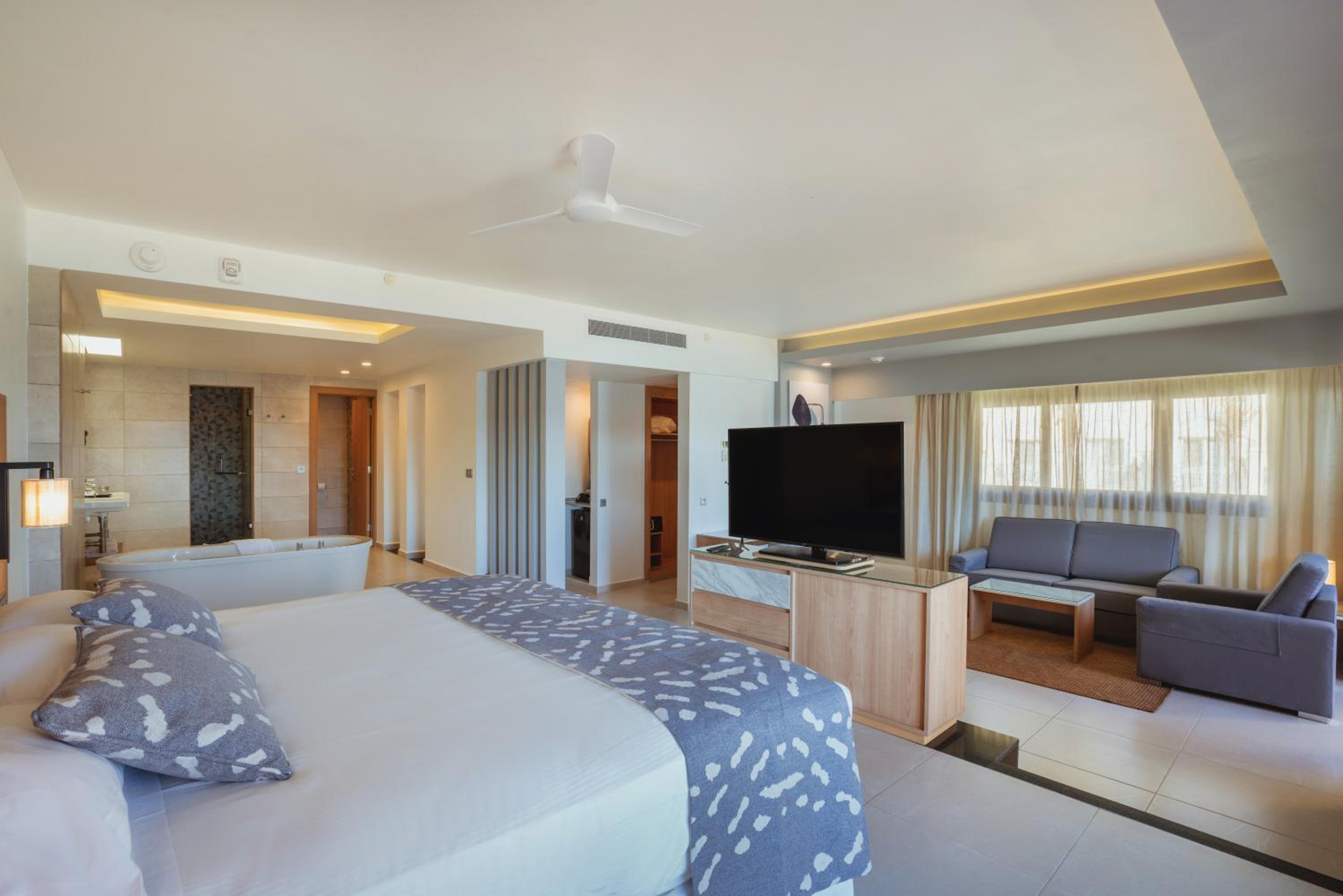 Suite with Sea View - Recently renovated - Photo 5