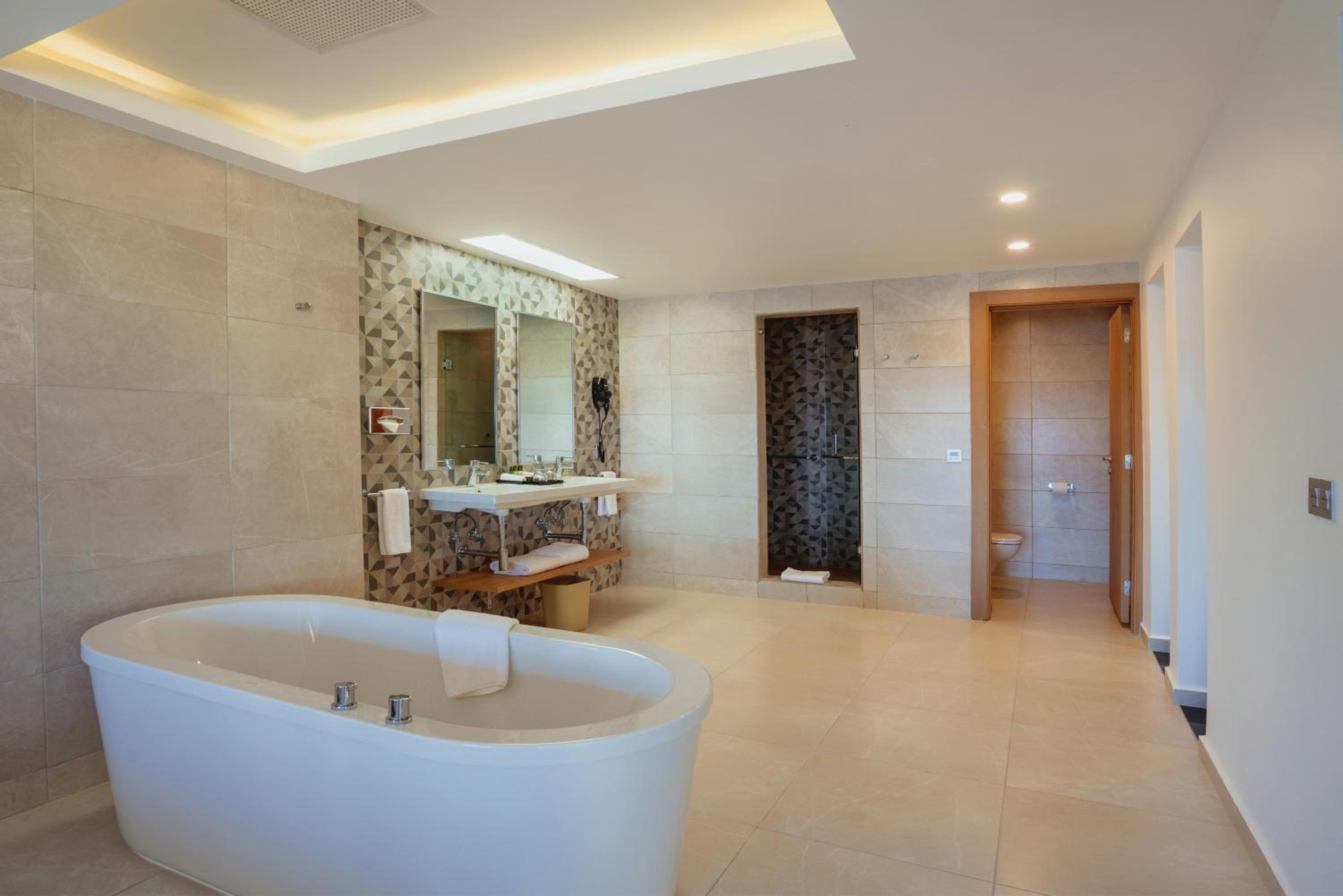 Suite with Sea View - Recently renovated - Photo 4