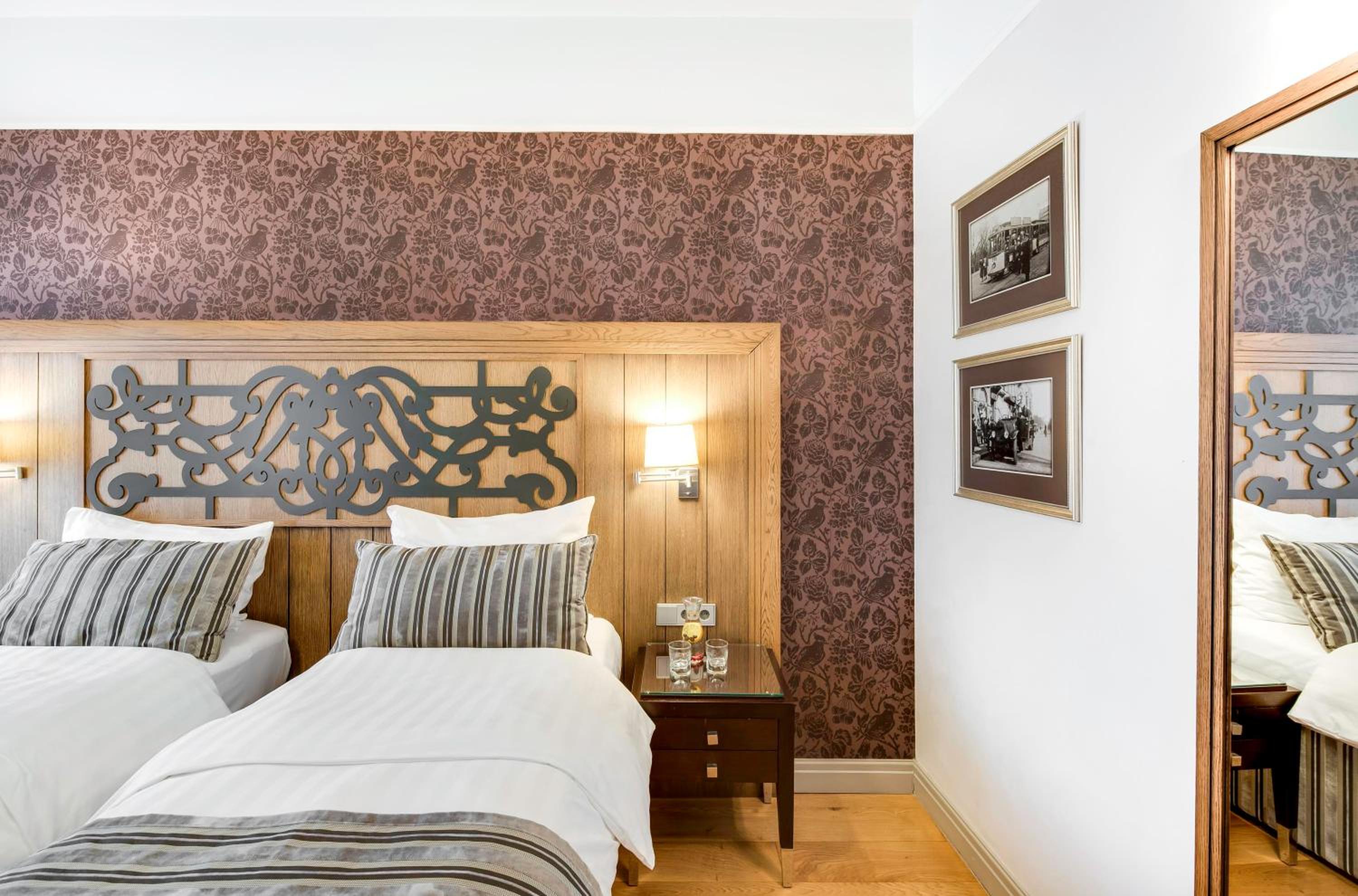 Twin Room - Photo 3