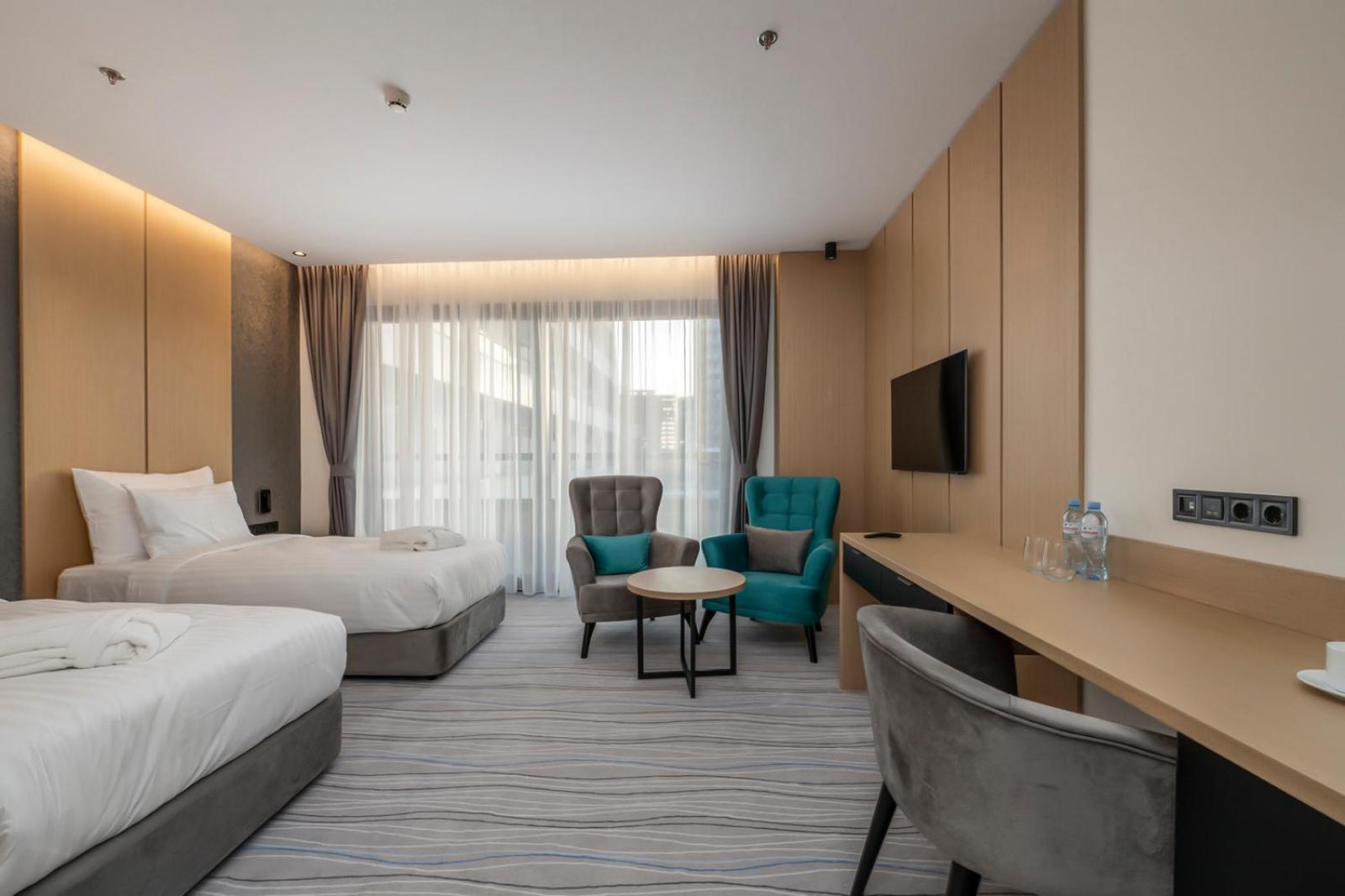 Standard Twin Room with Sea View - Photo 5
