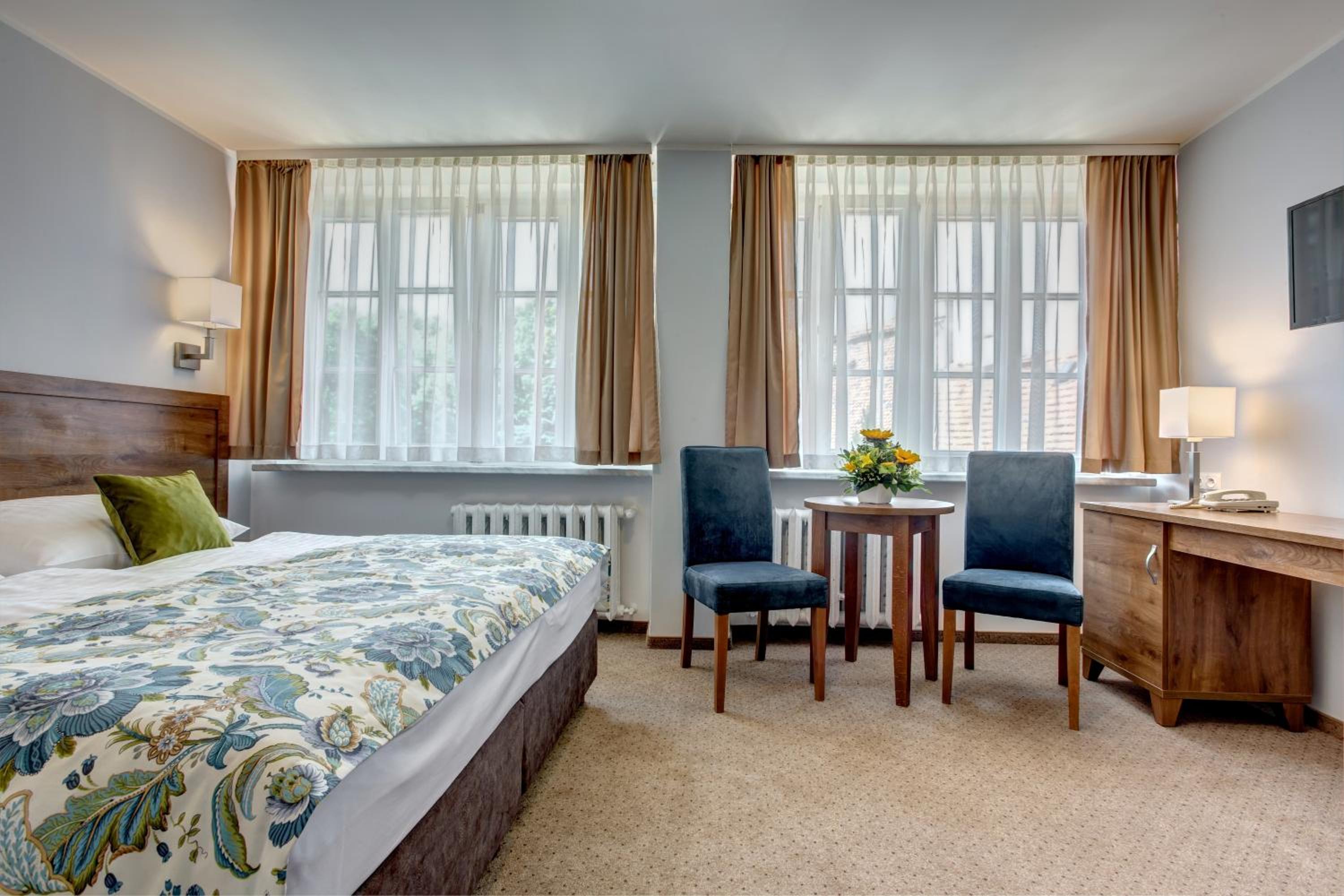 Triple Room building number 7