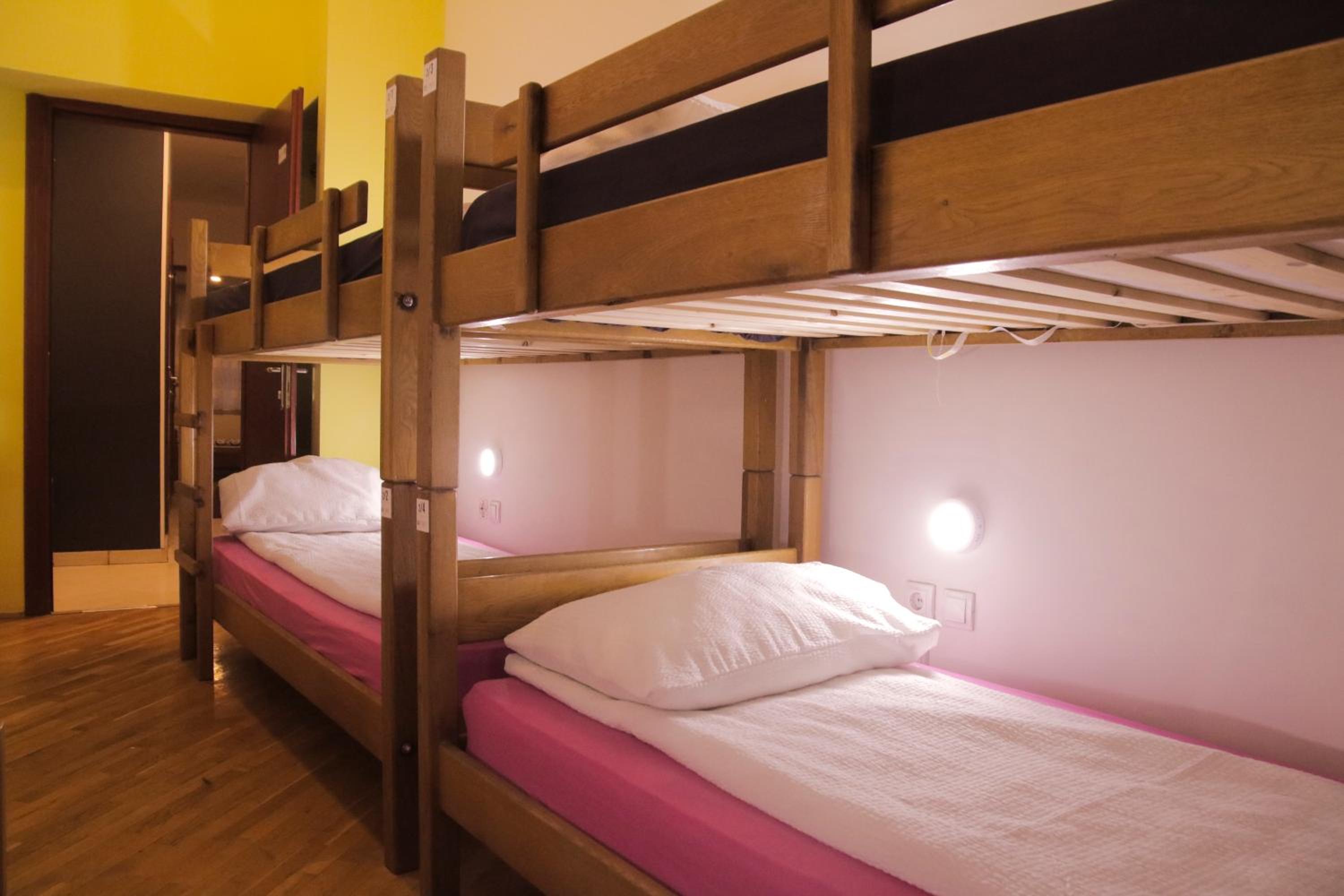 Single Bed in 5-Bed Dormitory Room photo 1
