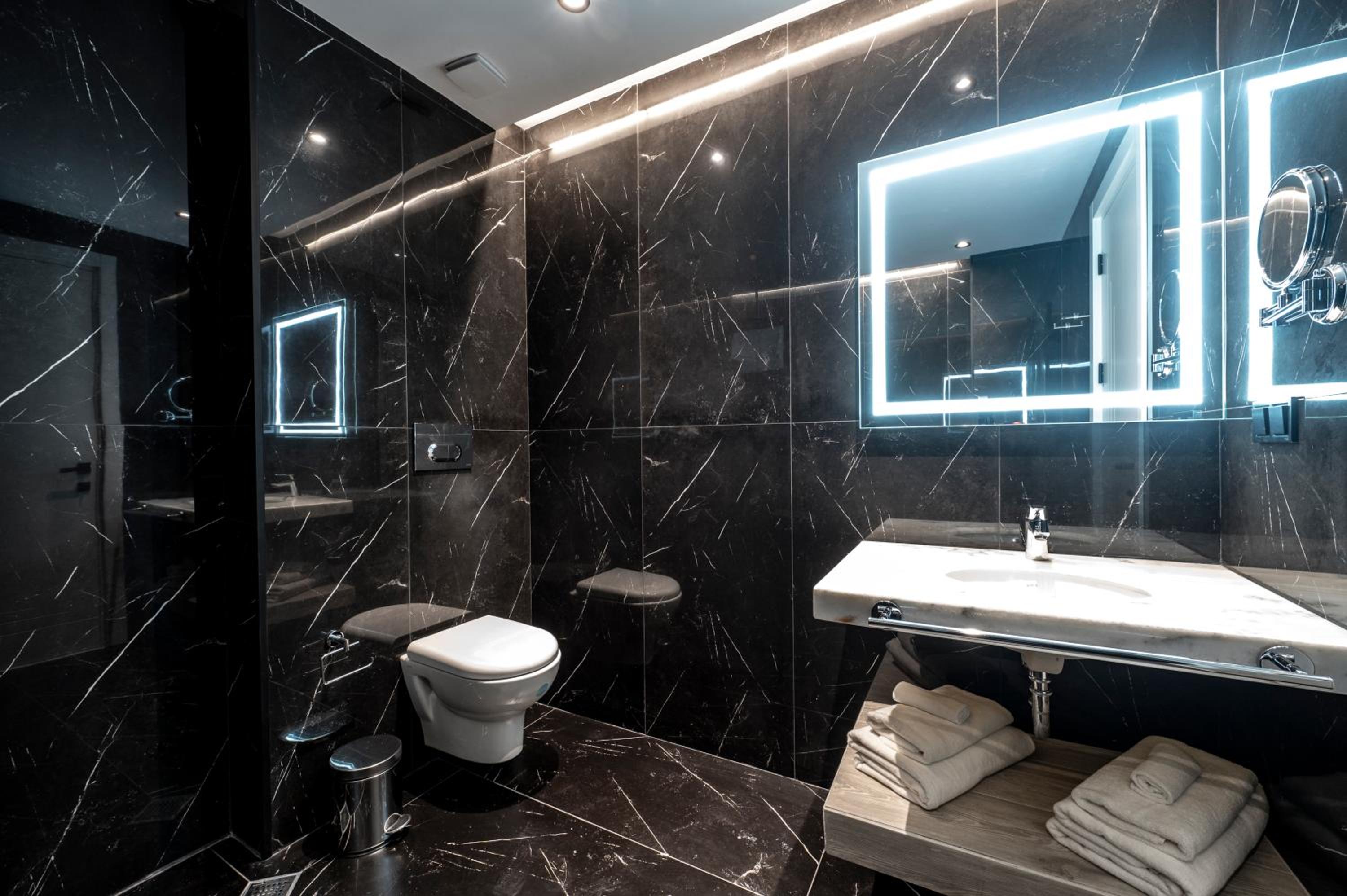 Junior Suite - Photo 14