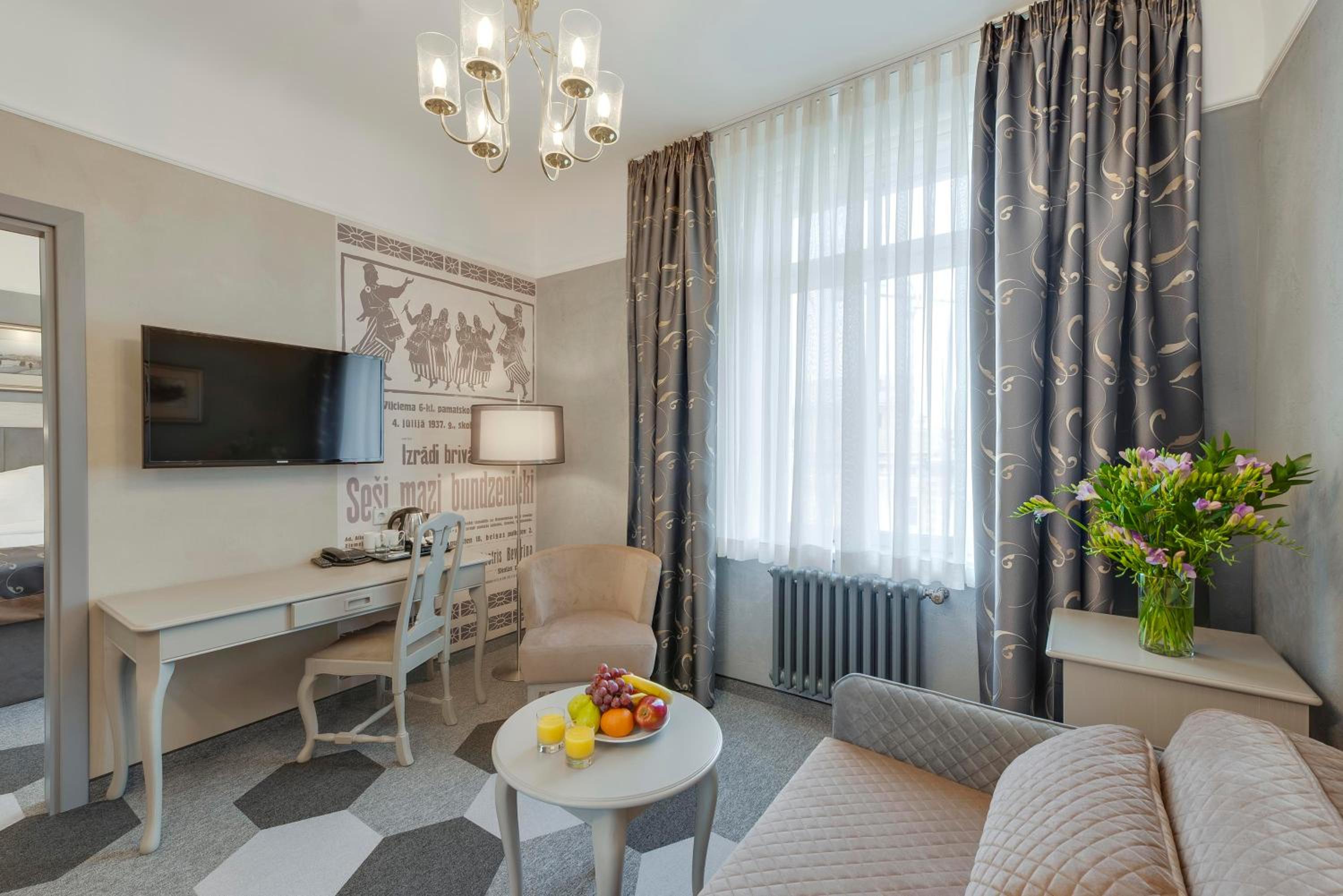 Deluxe Double Room - Photo 1