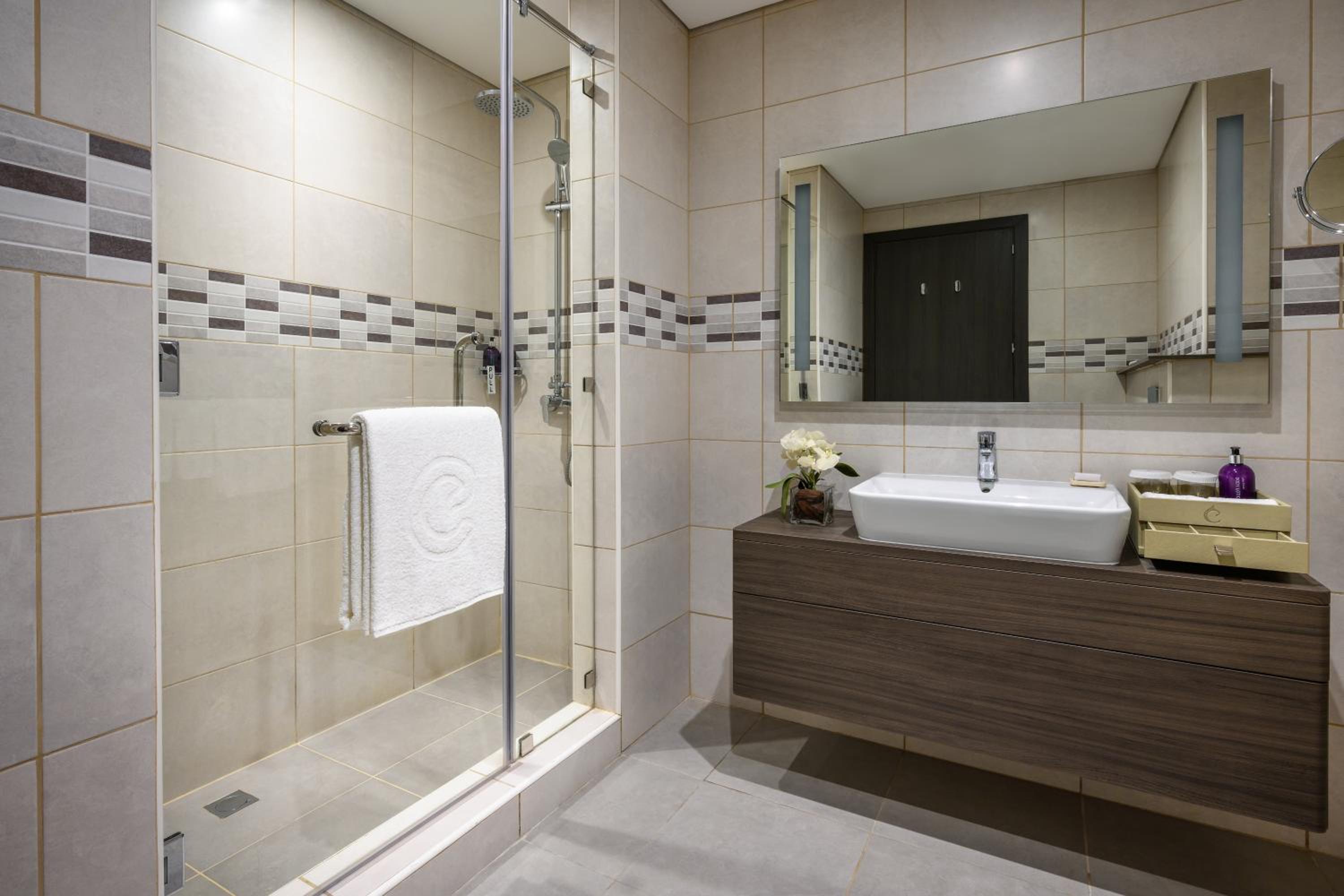 Deluxe Three Bedroom City View Residence - Photo 1