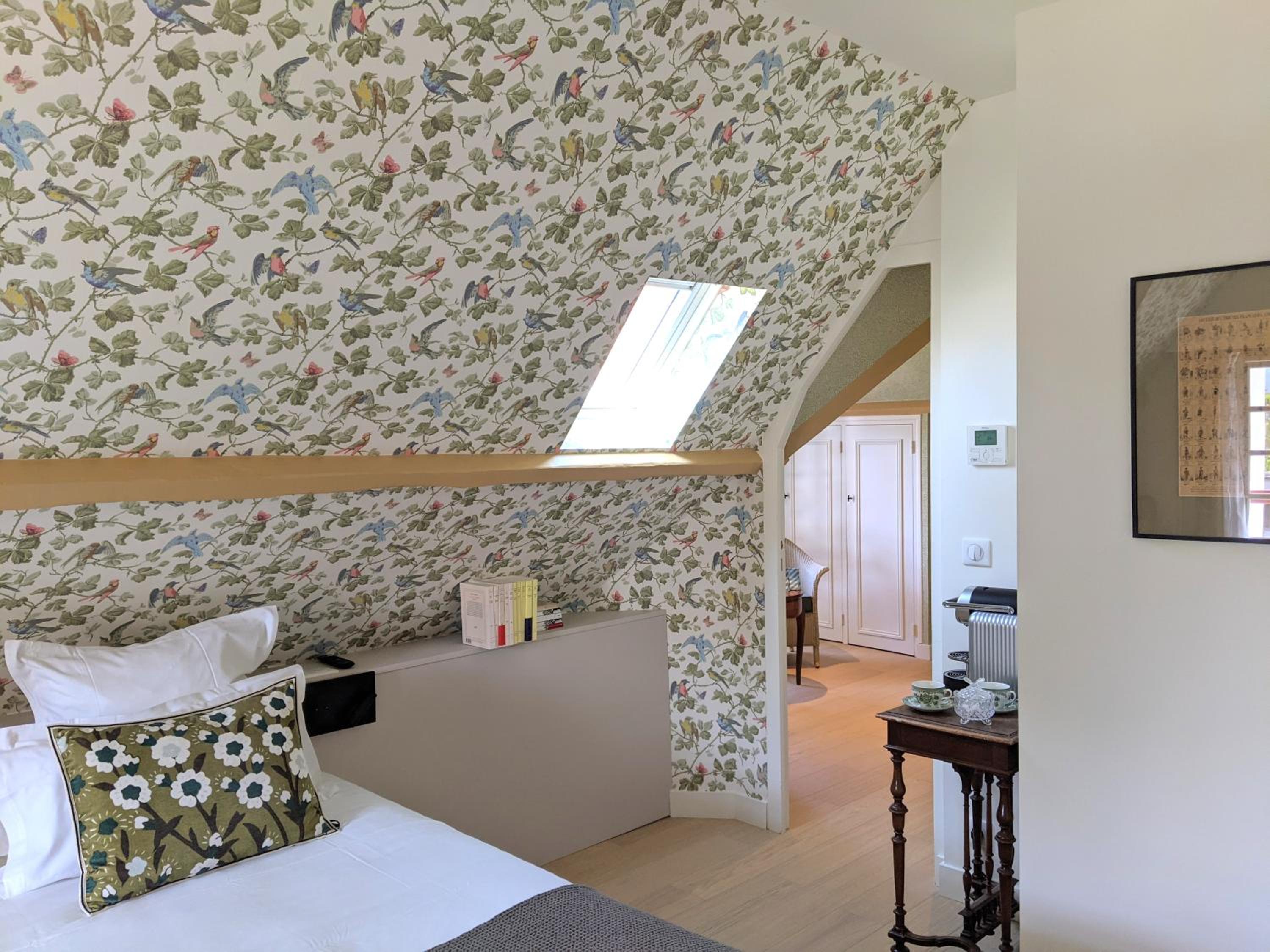 Suite - Photo 3