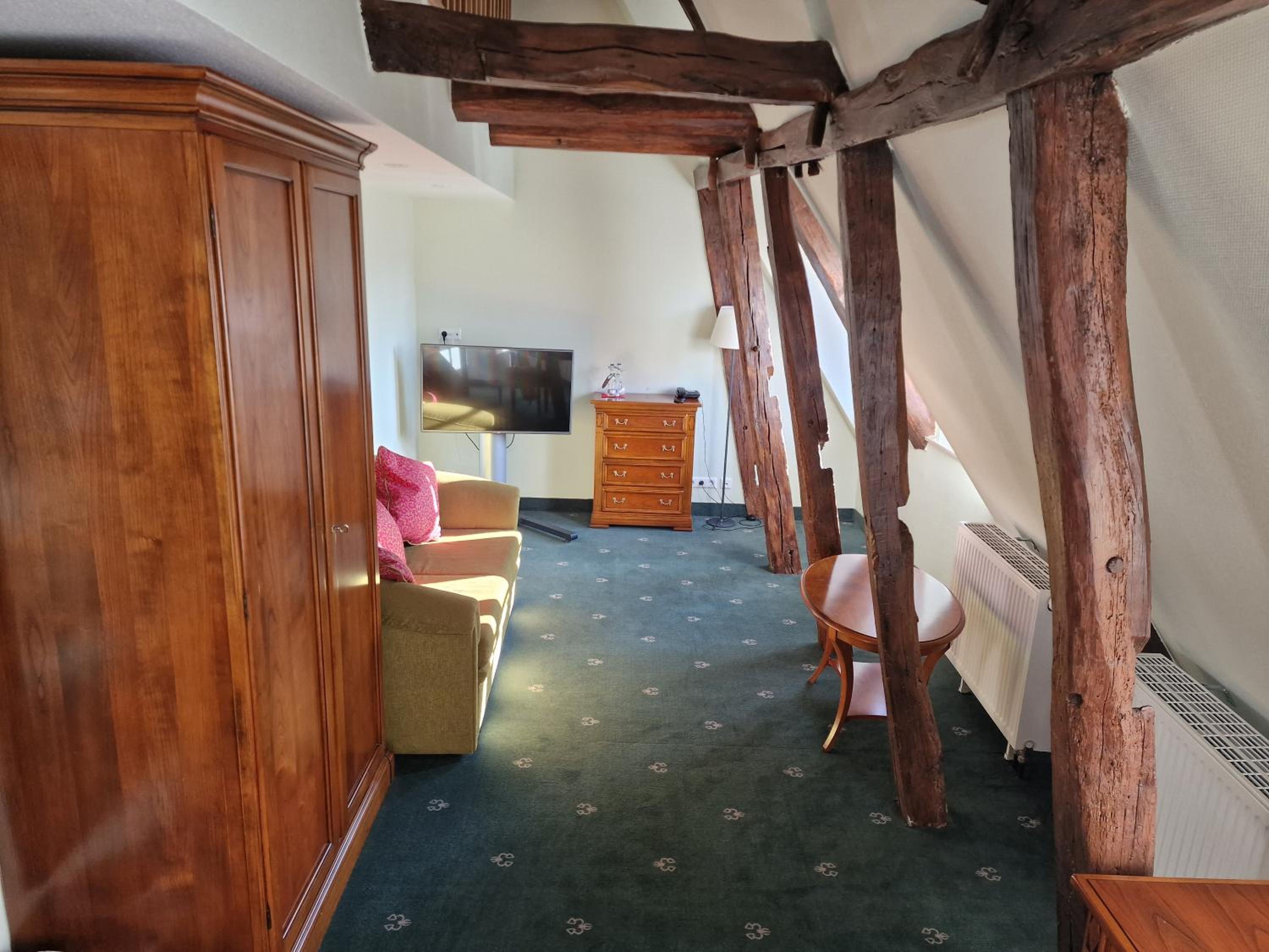 Large Double Room photo 3