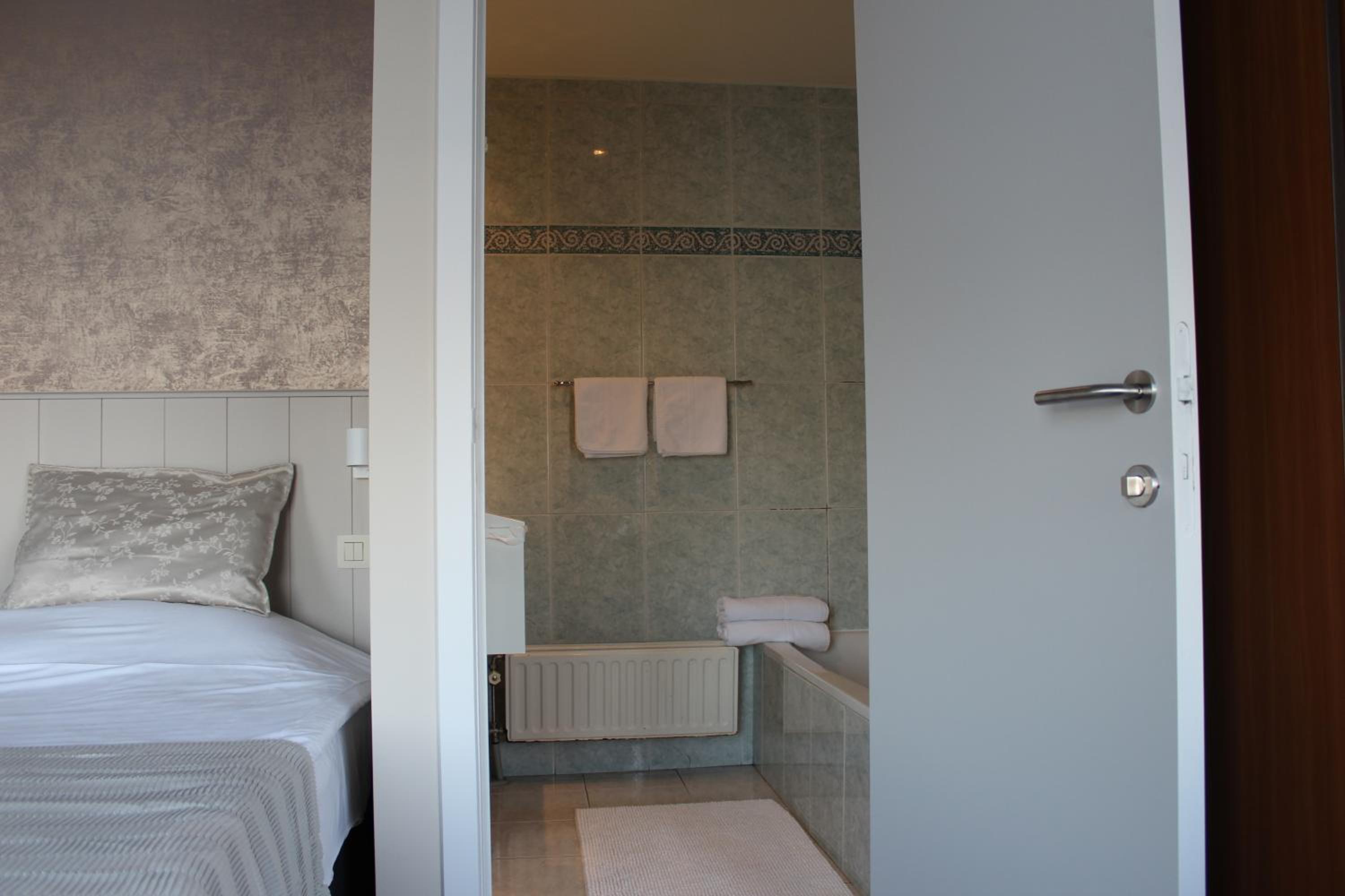 Double Room with Sea View photo 2