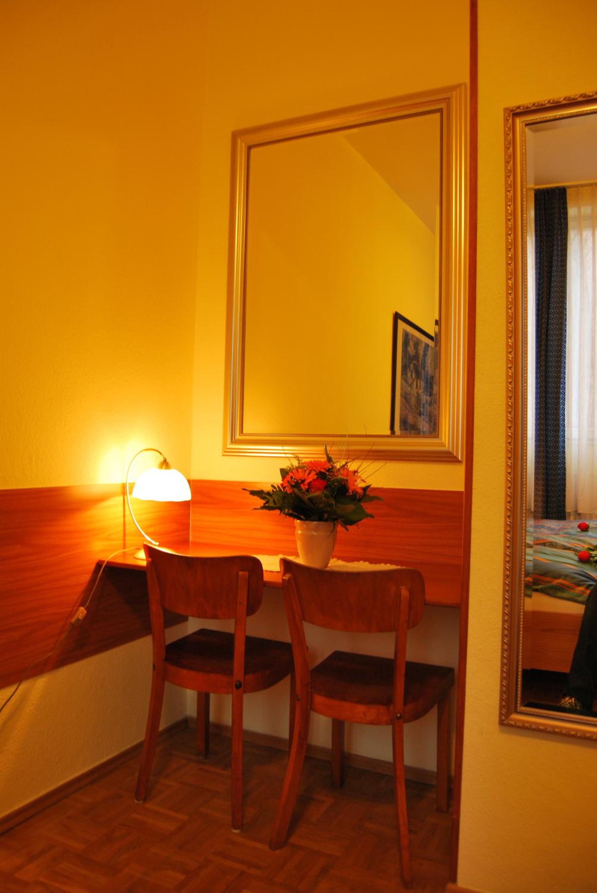 Single Room photo 2