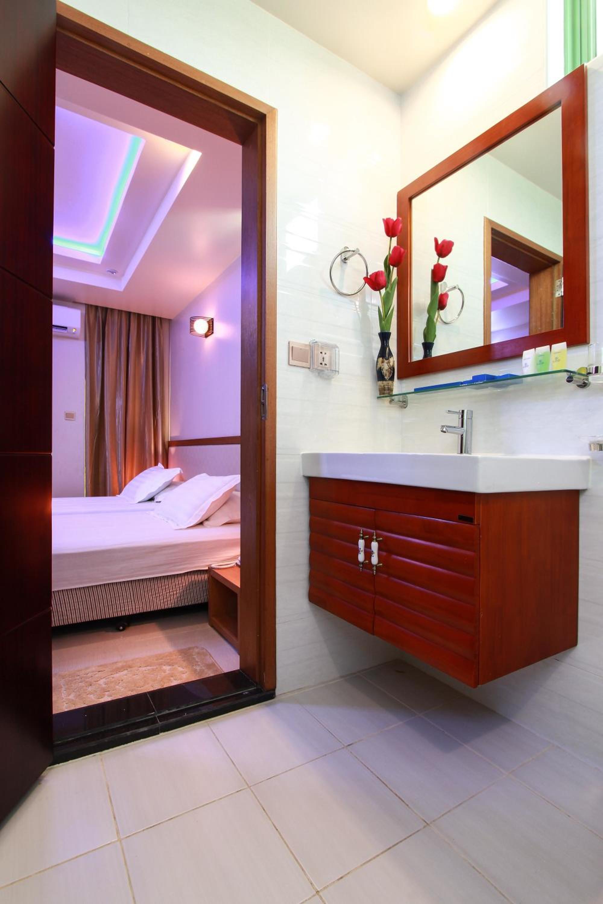 King Room with Sea View photo 2