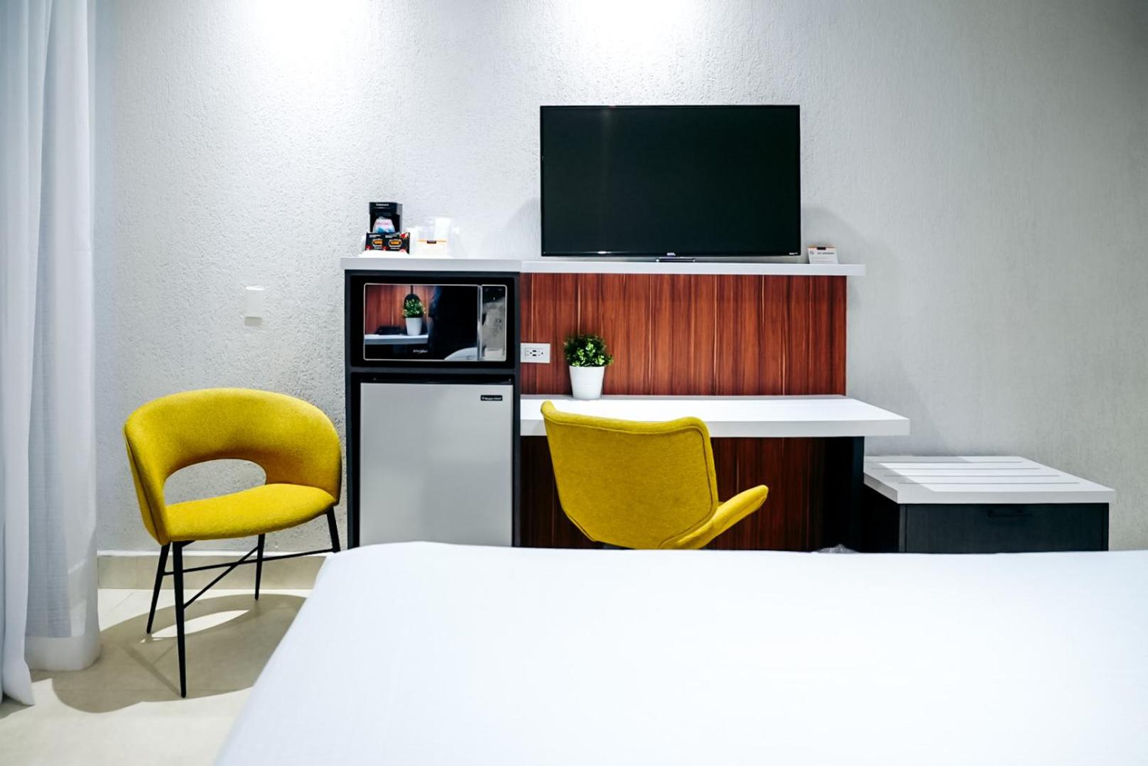 Standard Room with Two Beds