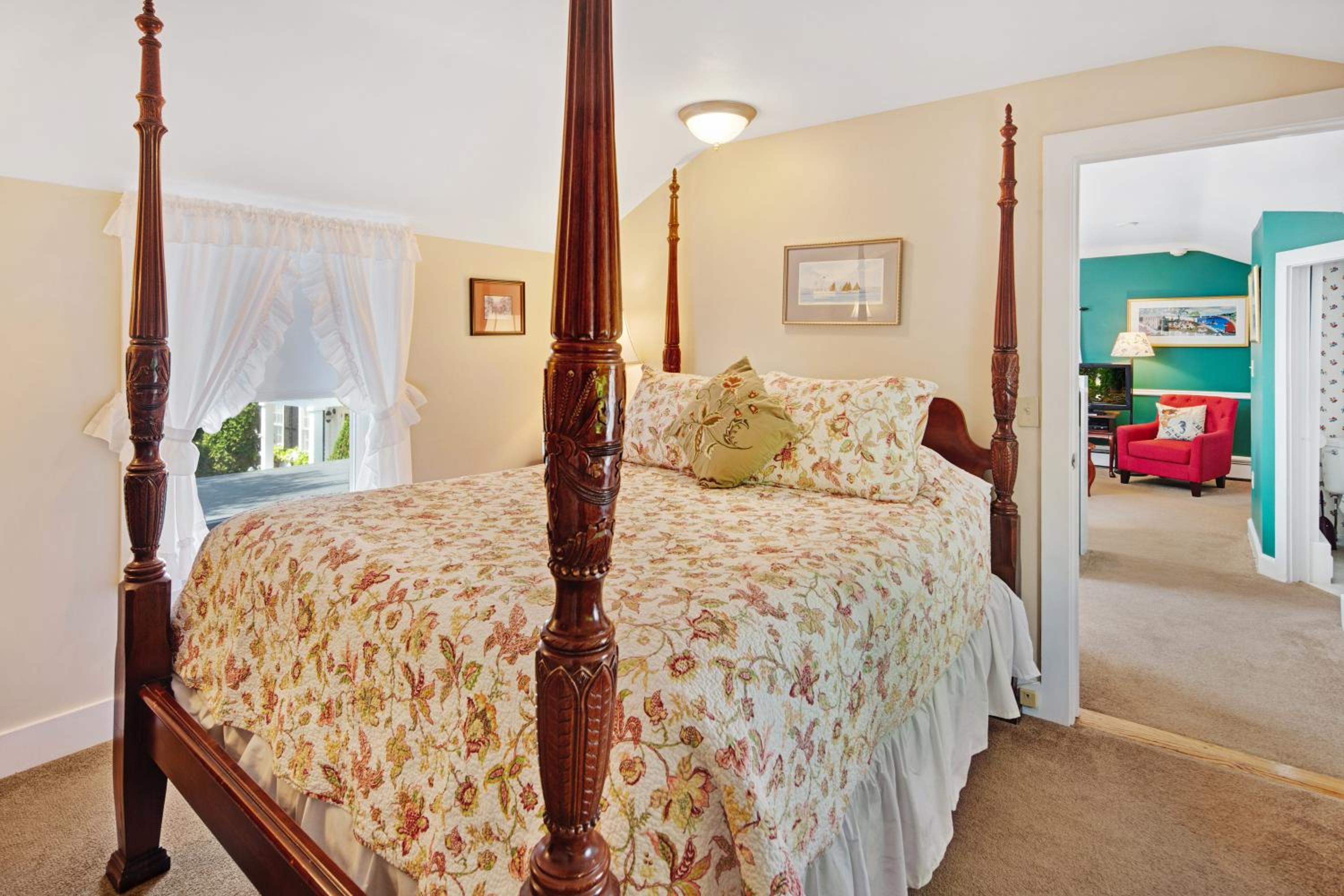 Suite with Balcony