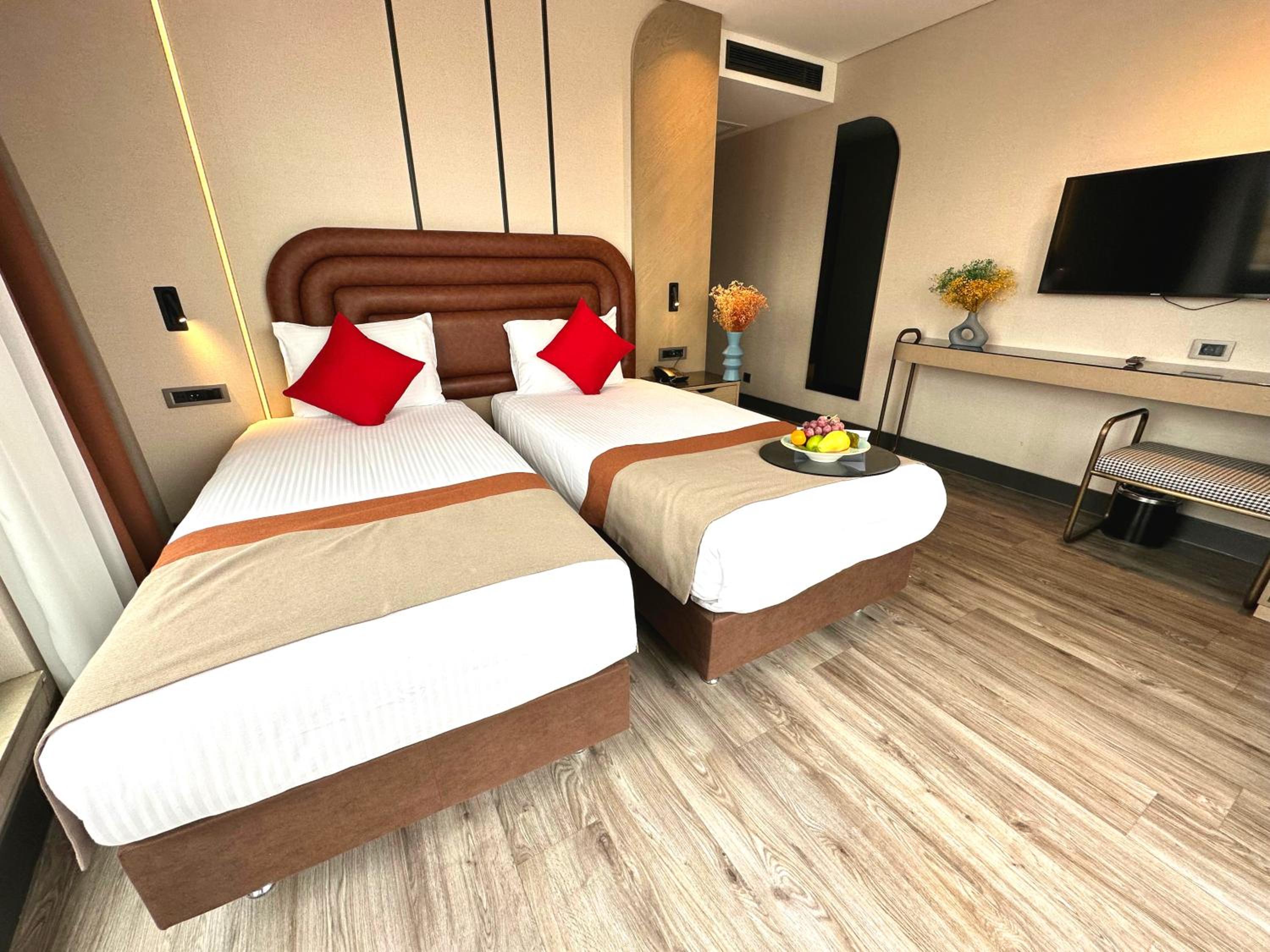 Deluxe Twin Room With Balcony photo 1