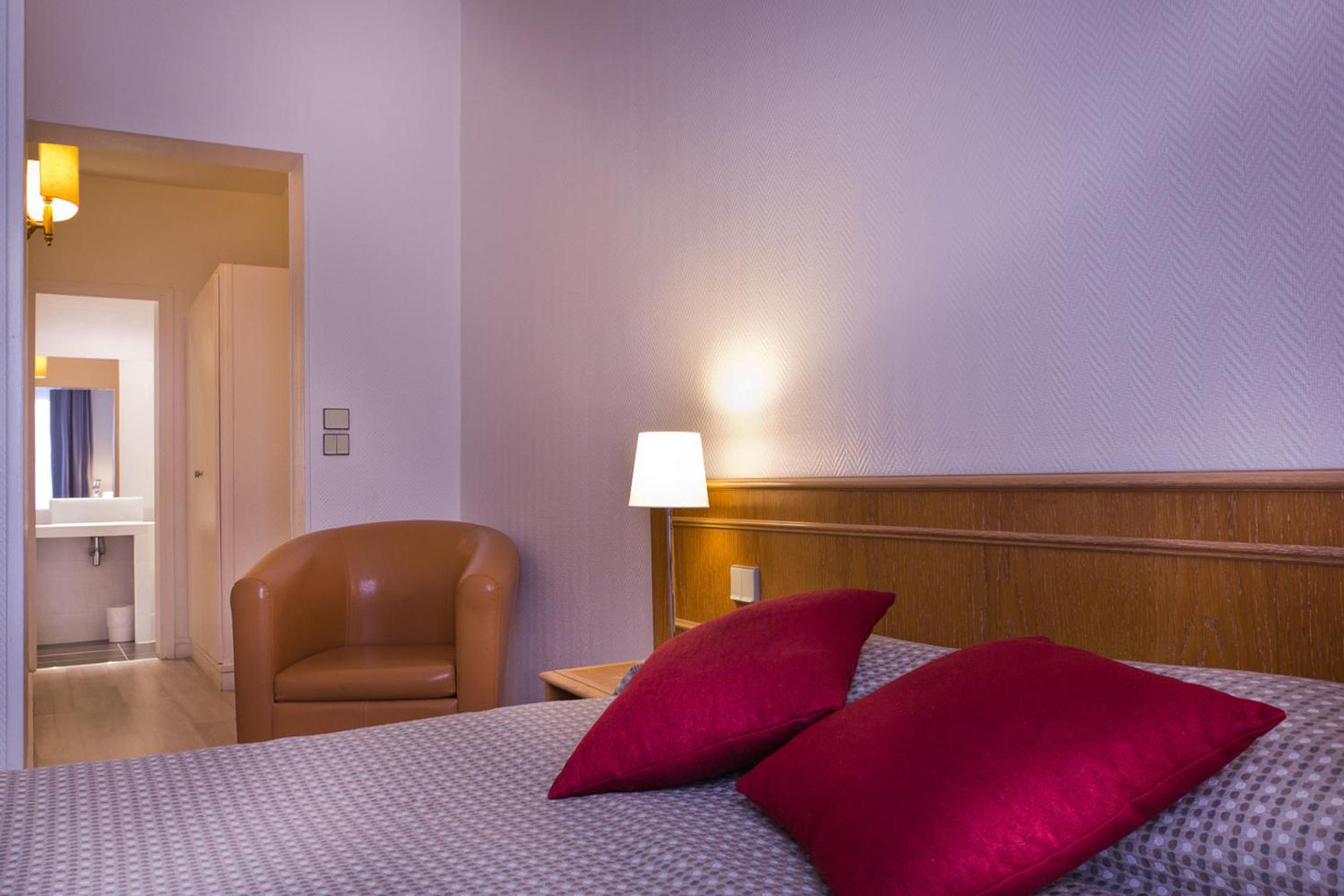 Double Room With Bath photo 3