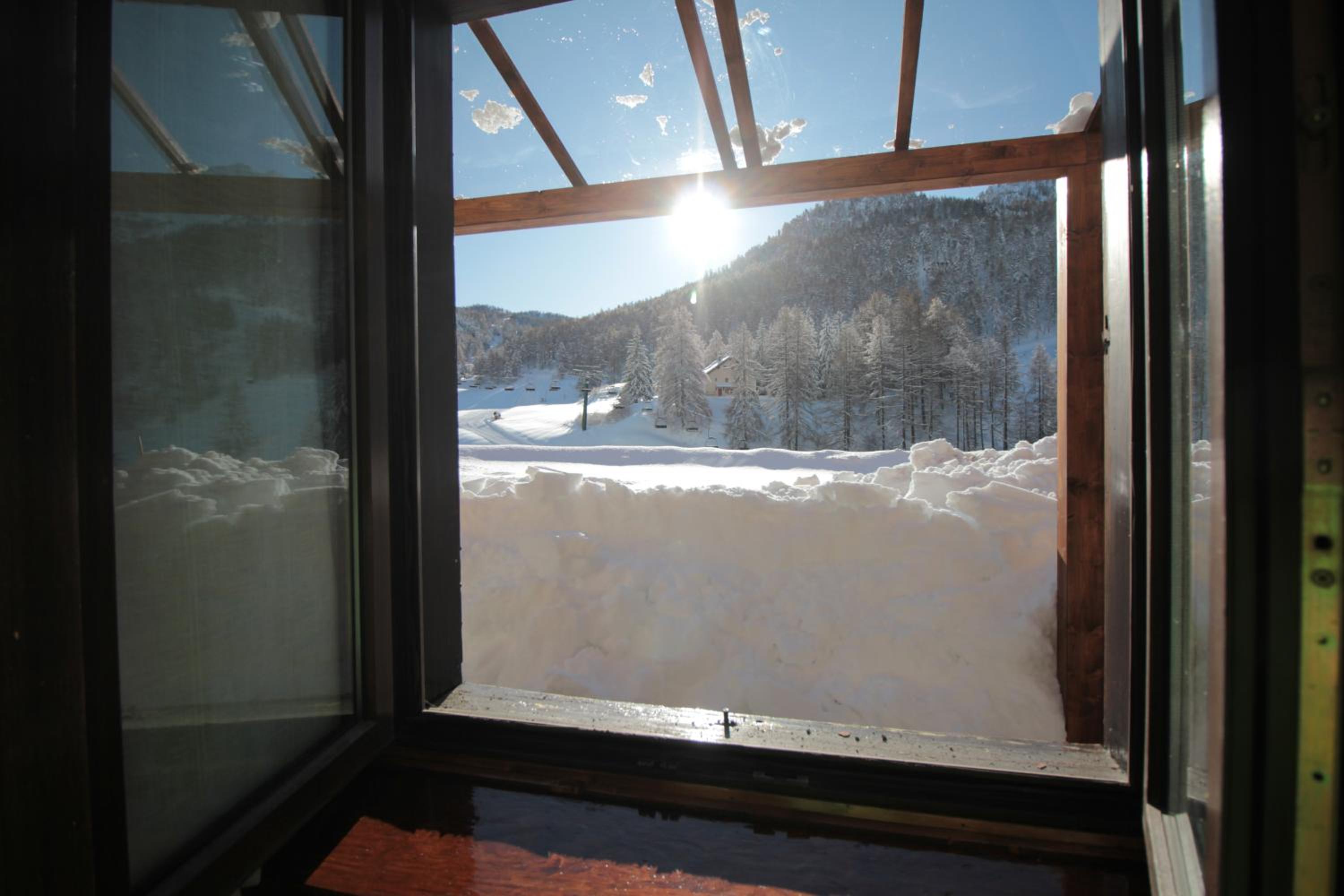 Double or Twin Room with Mountain View photo 2