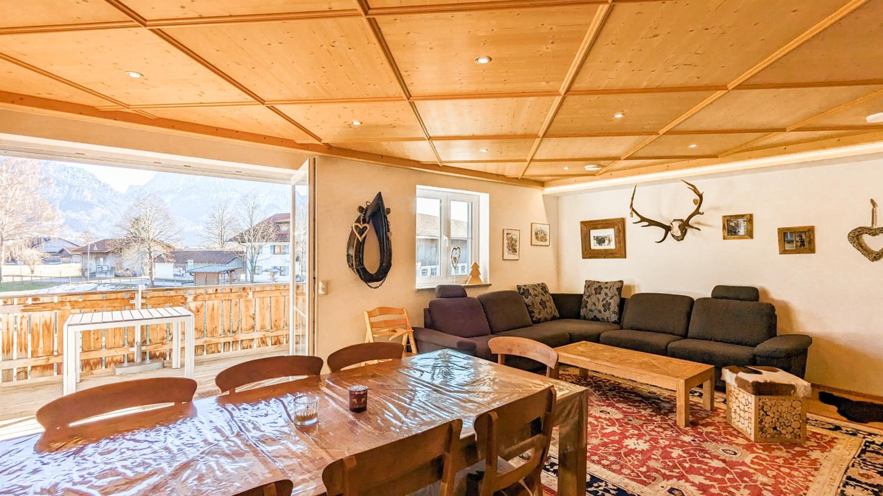 Apartment with Mountain View photo 1