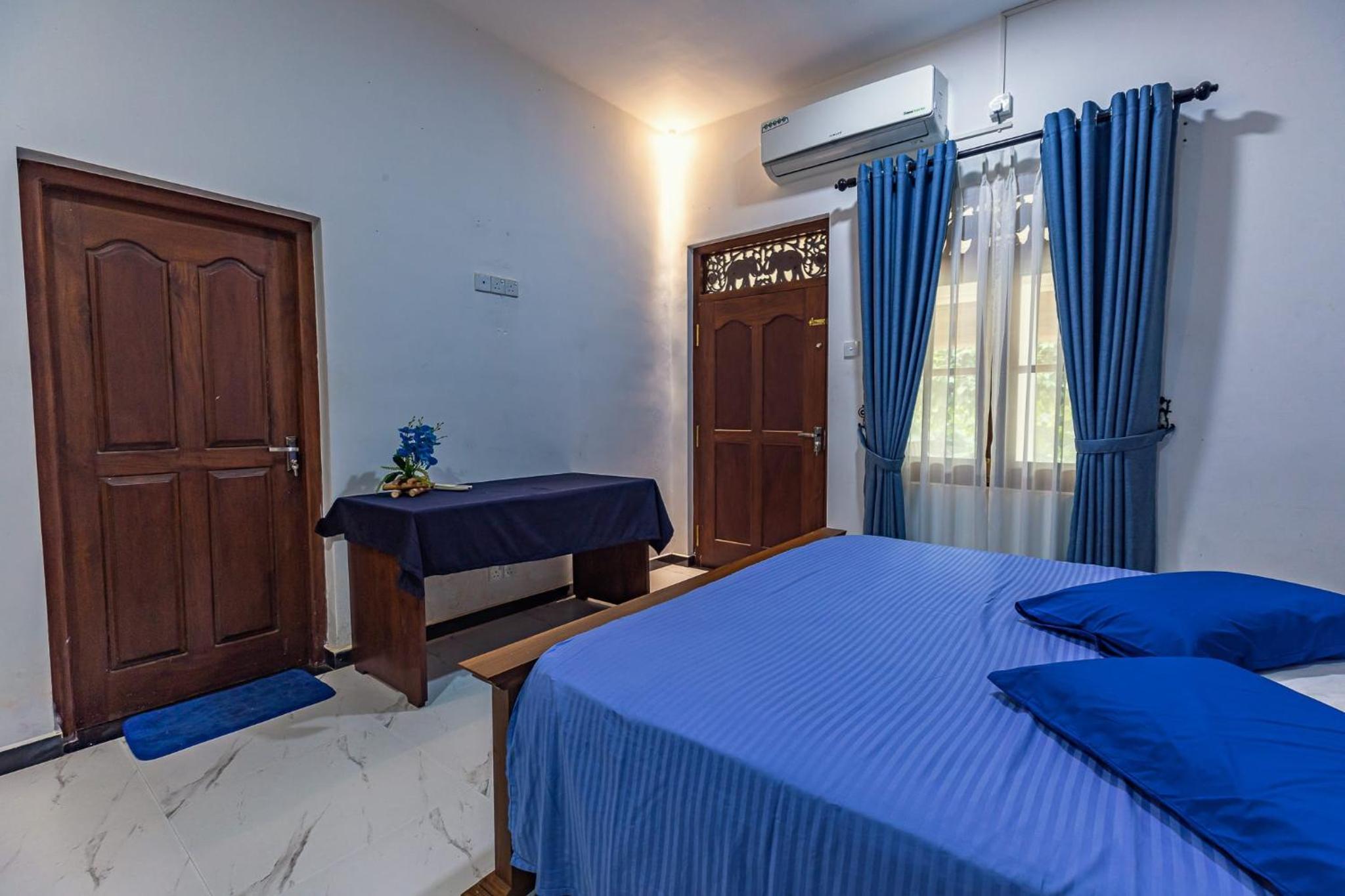 Double Room with Pool View photo 3