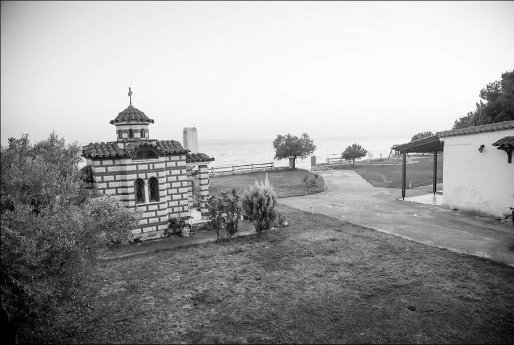Junior Suite with Sea View - Photo 11