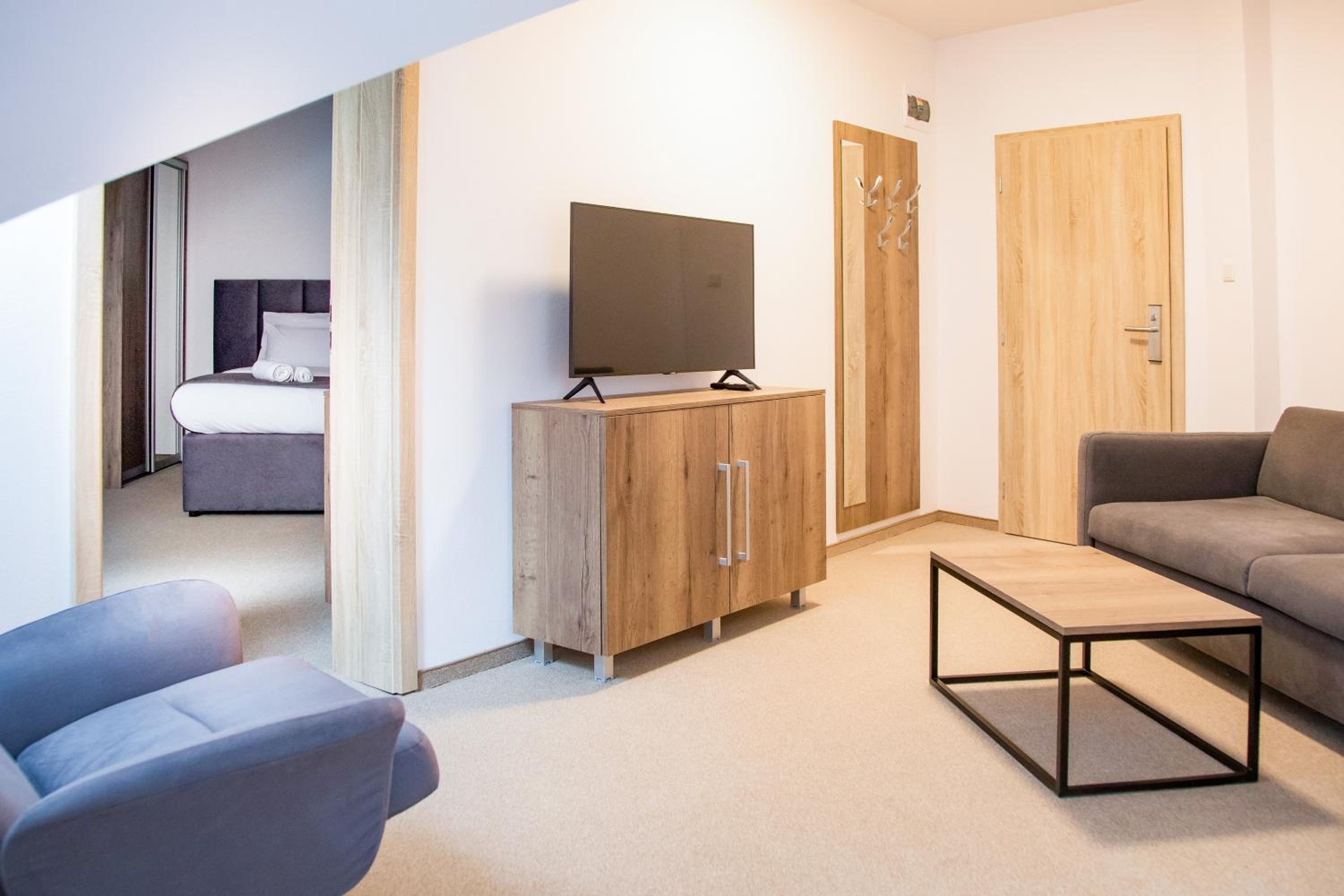 Large Double Room photo 1