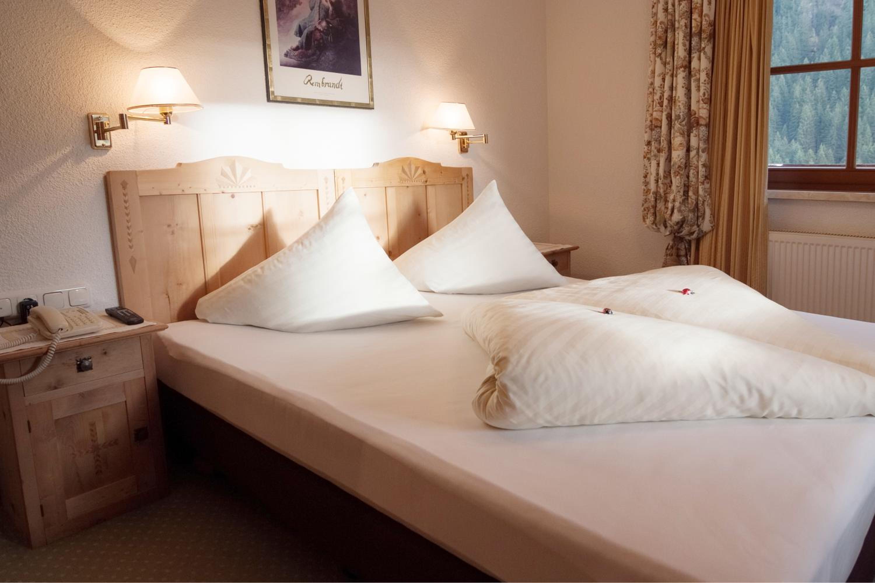 Comfort Double or Standard Triple Room